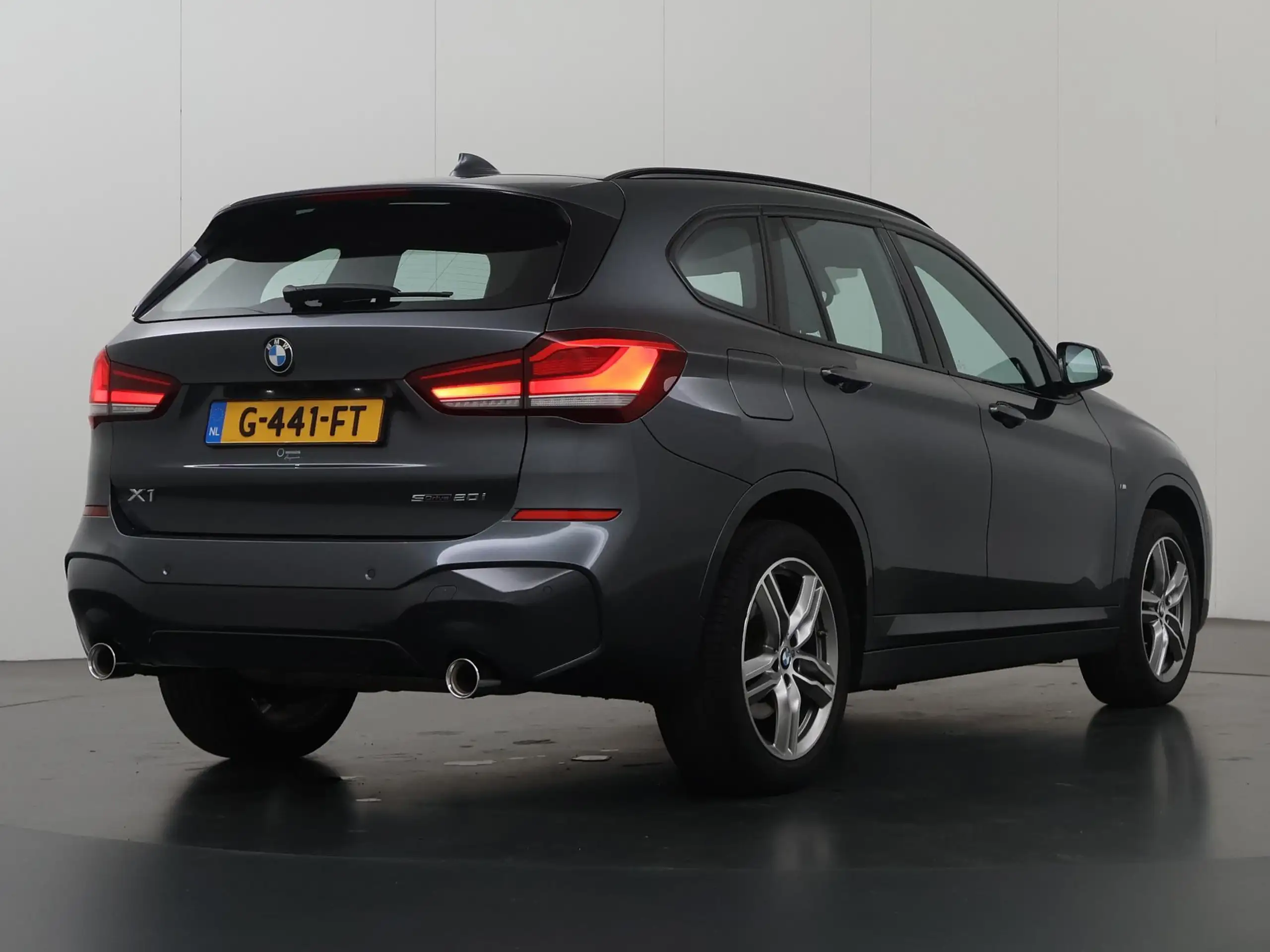 BMW - X1