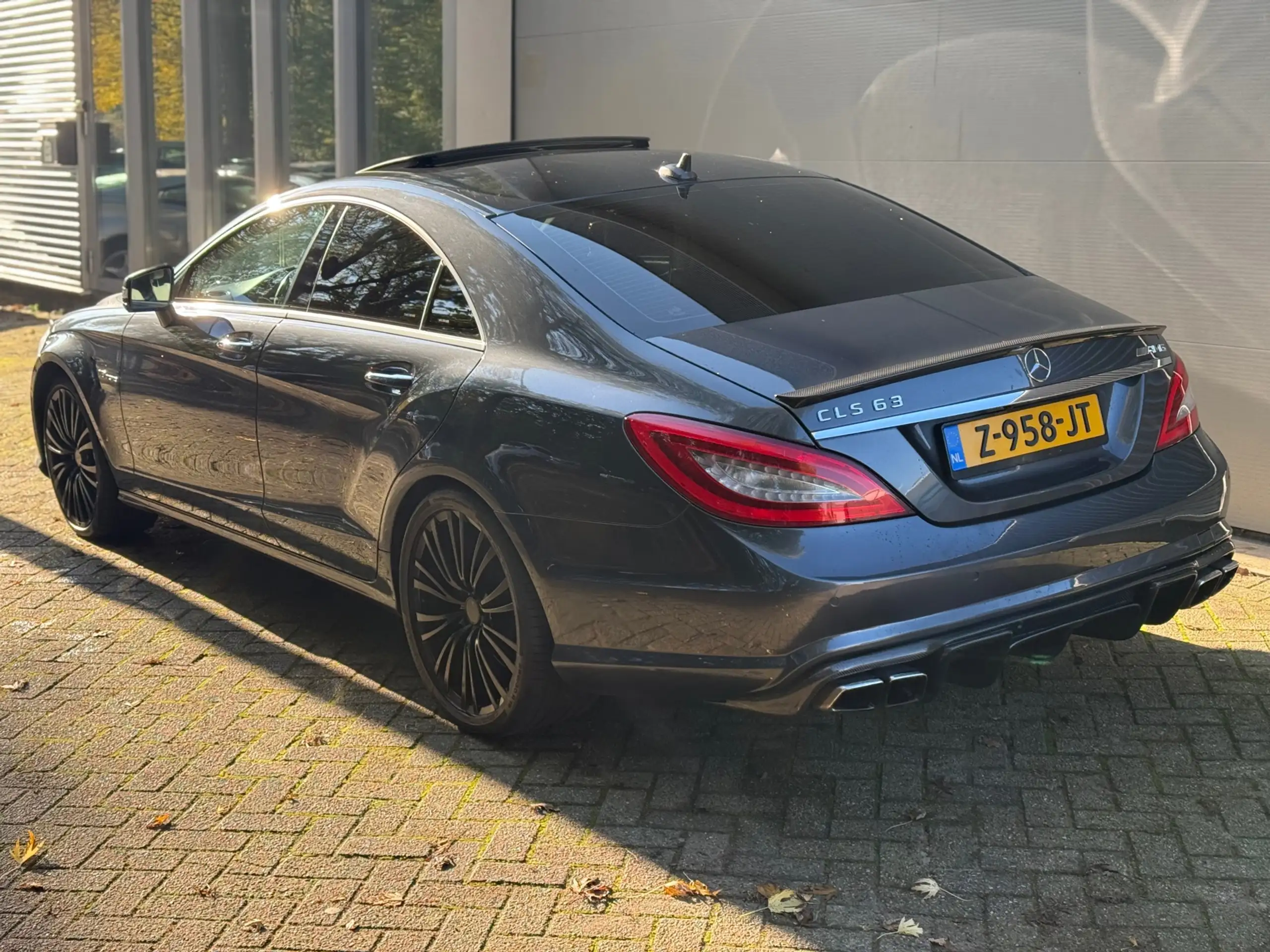 Mercedes-Benz - CLS 63 AMG