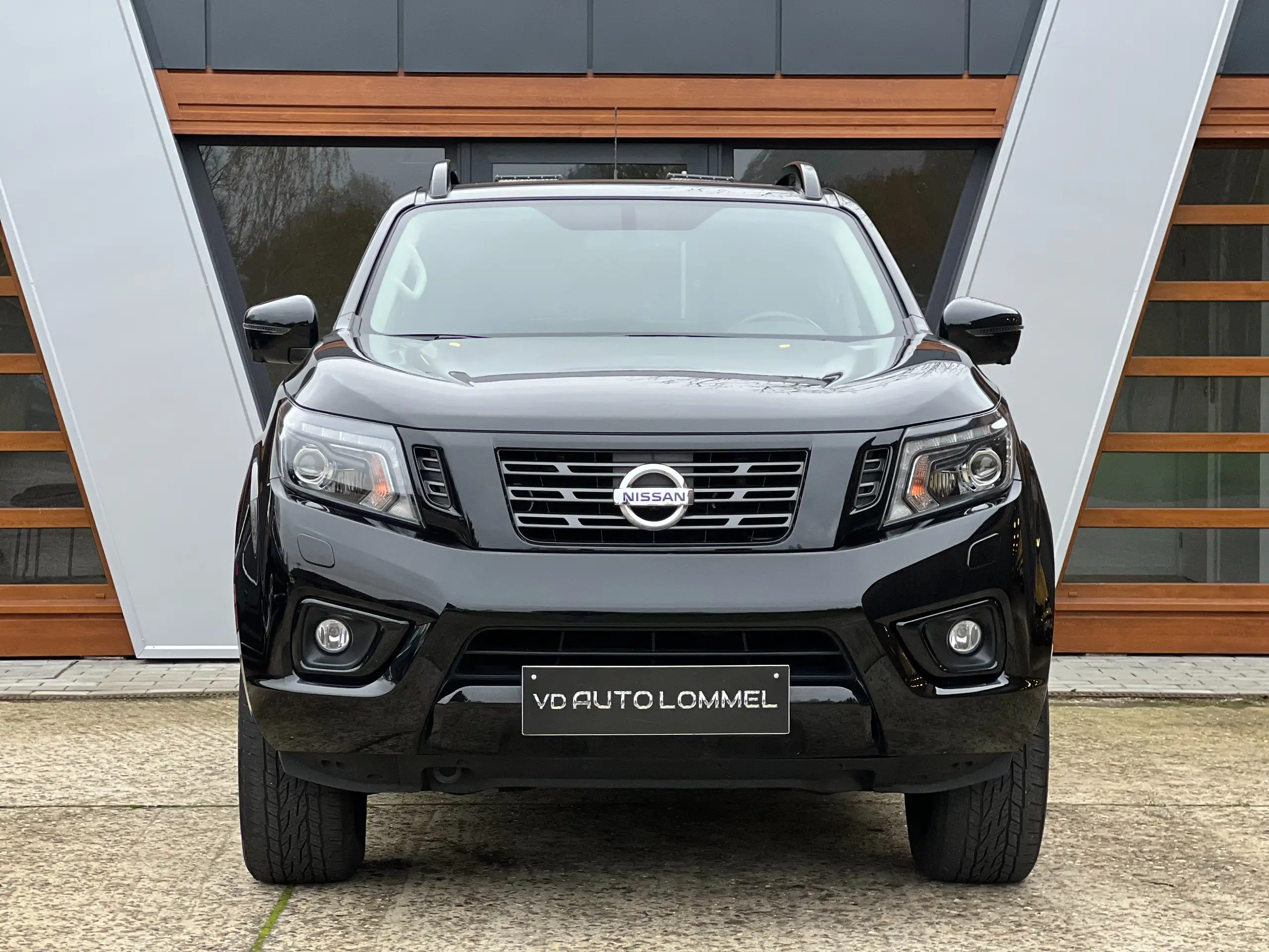 Nissan - Navara