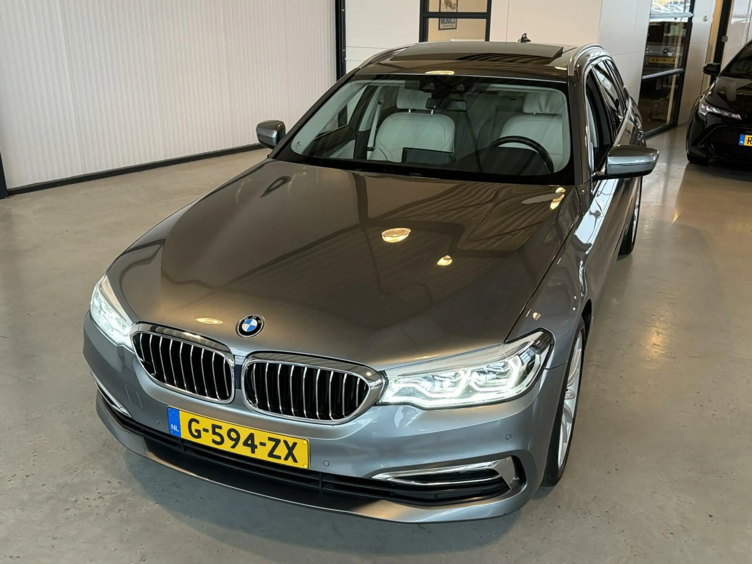 BMW - 520