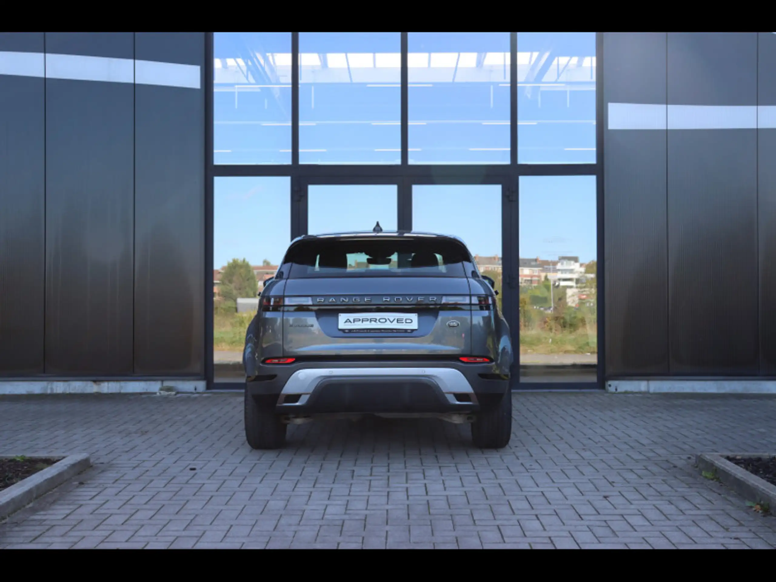 Land Rover - Range Rover Evoque