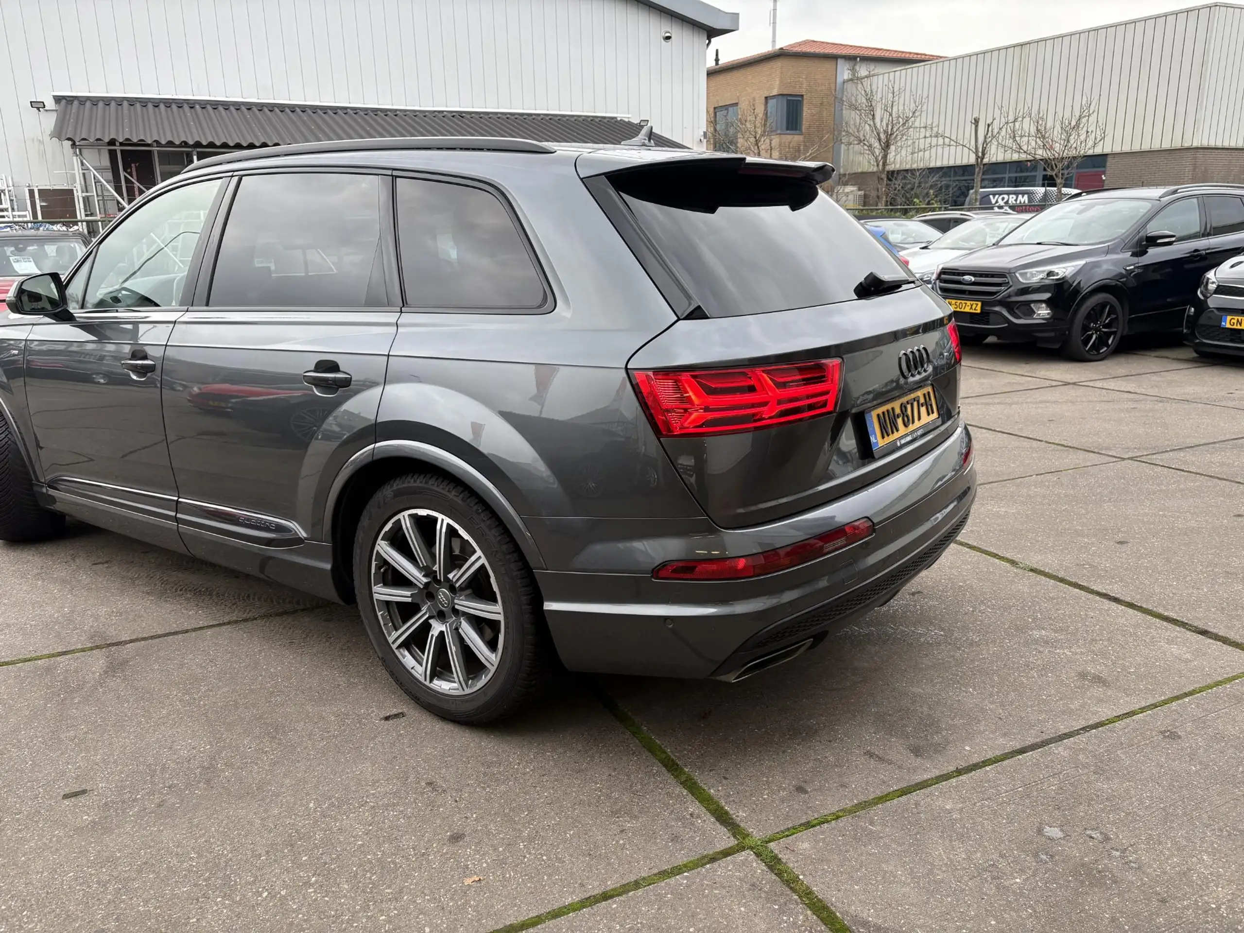 Audi - Q7