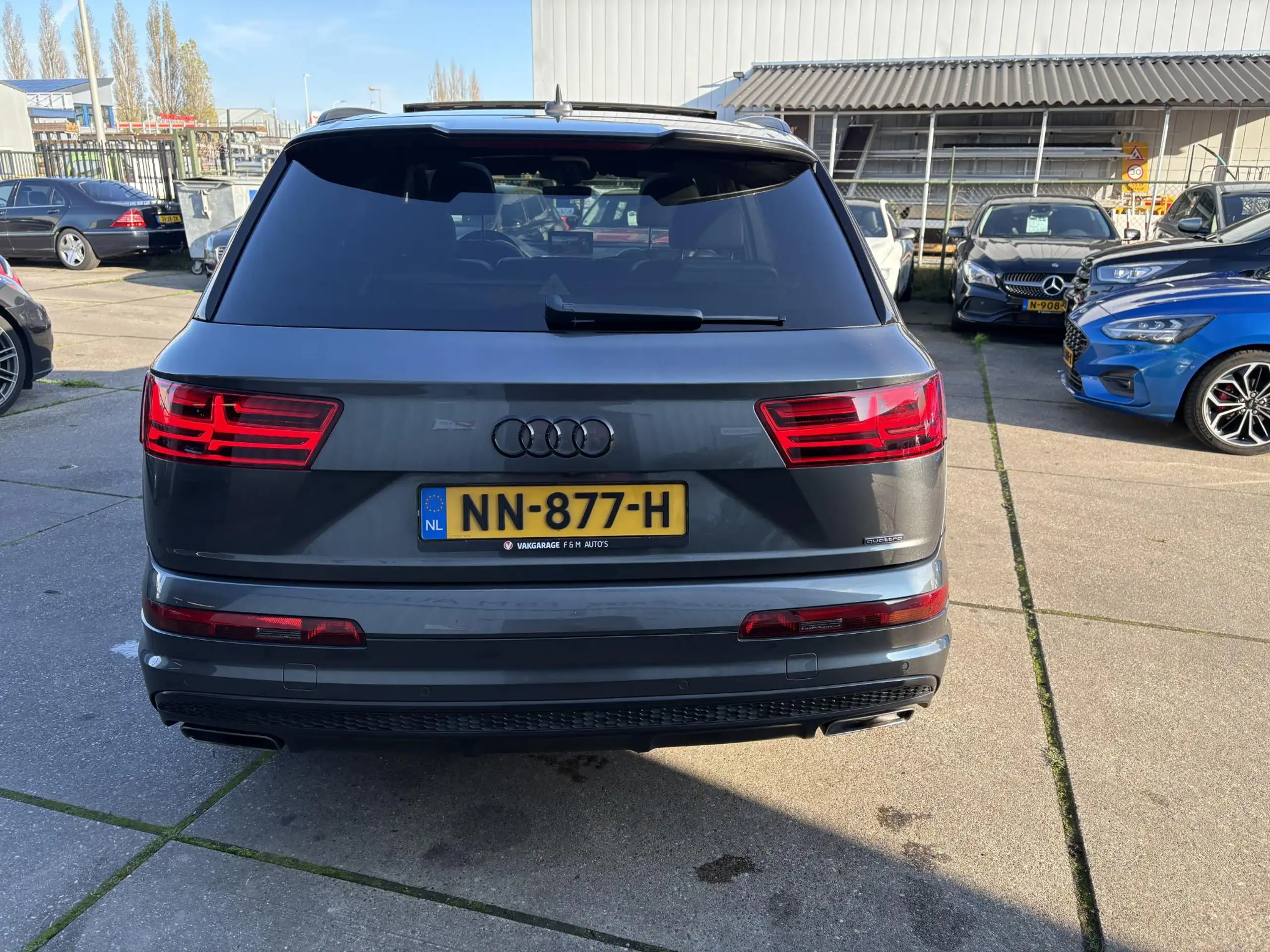 Audi - Q7