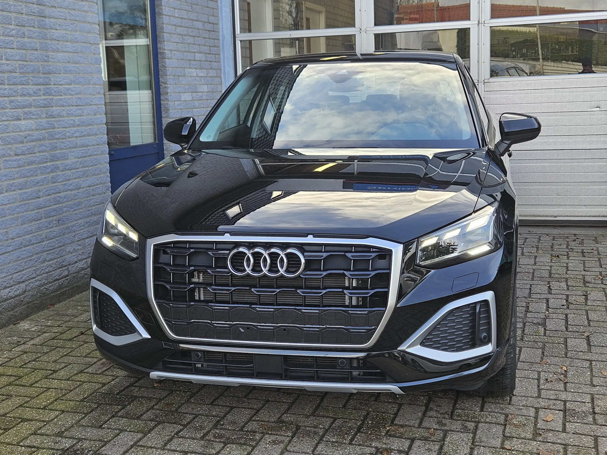 Audi - Q2