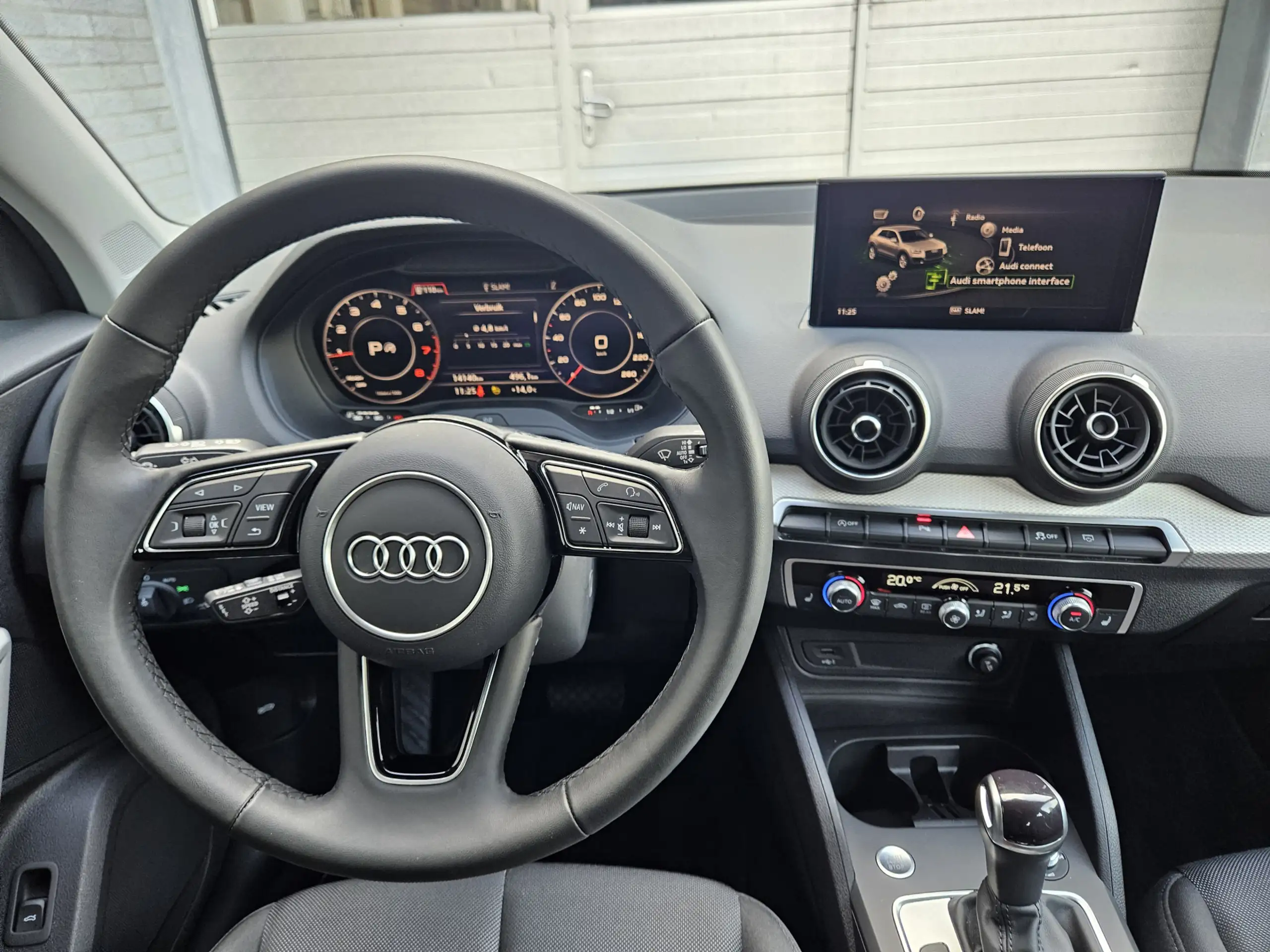 Audi - Q2