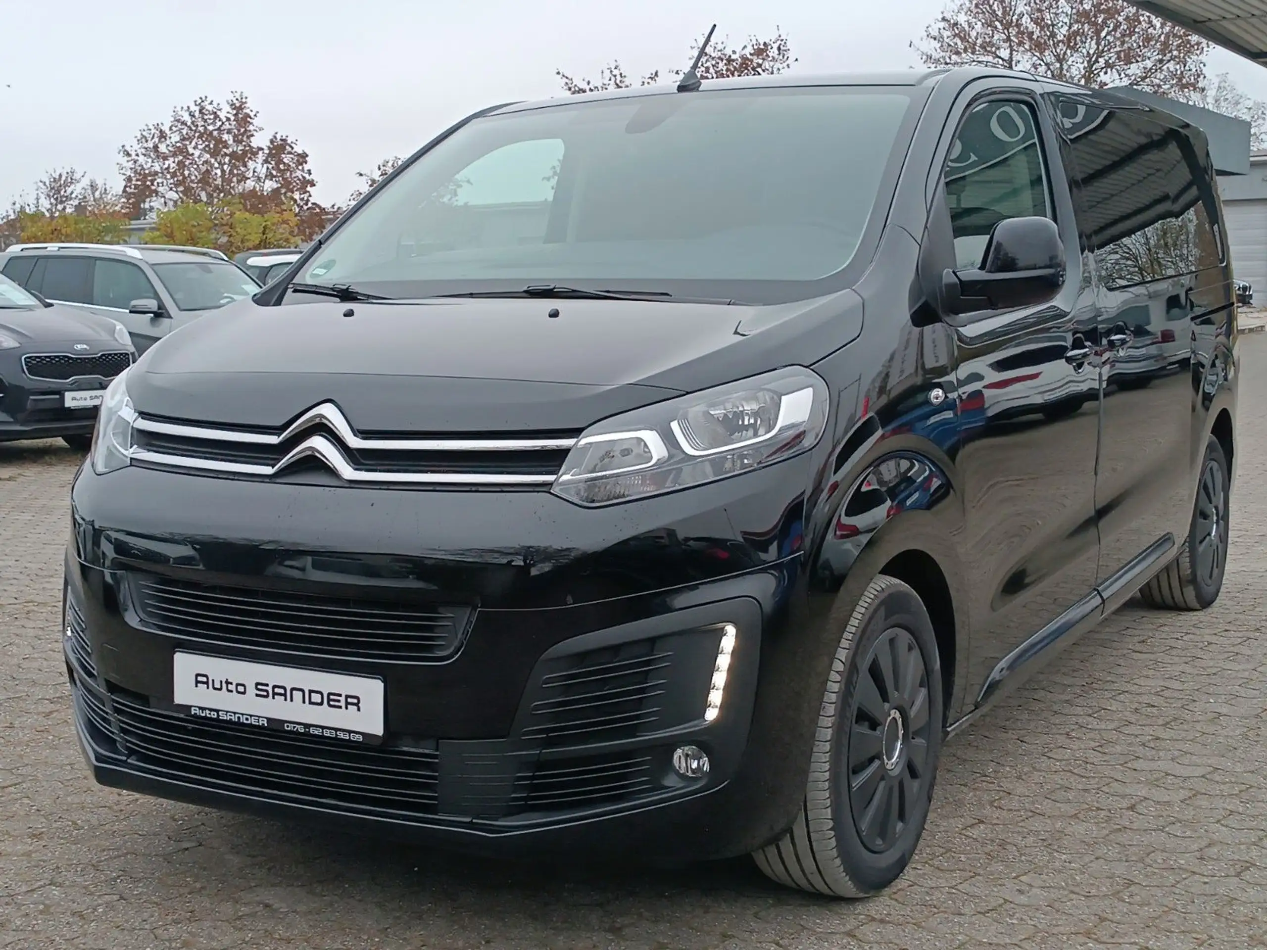 Peugeot Traveller 2022