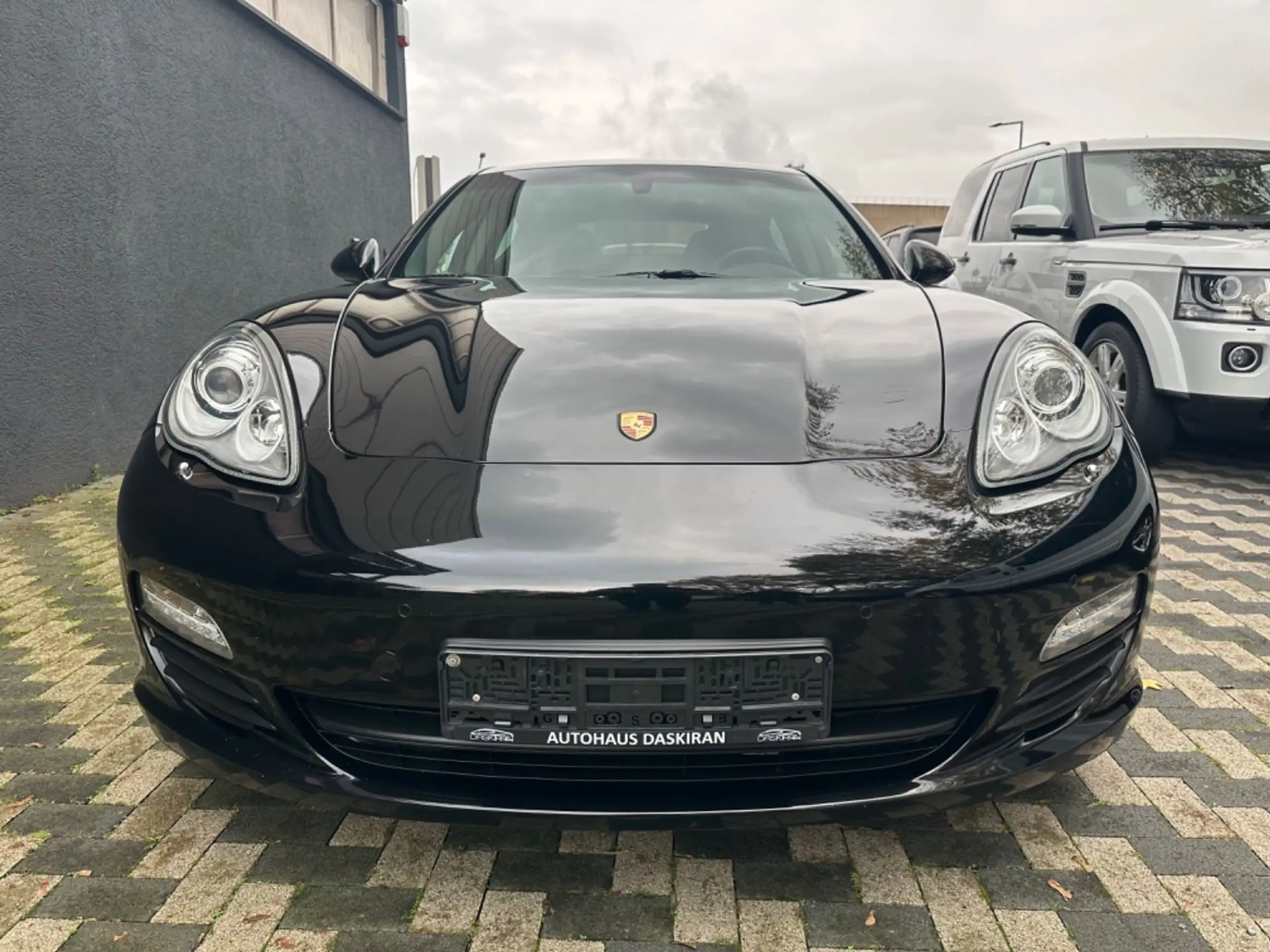 Porsche - Panamera