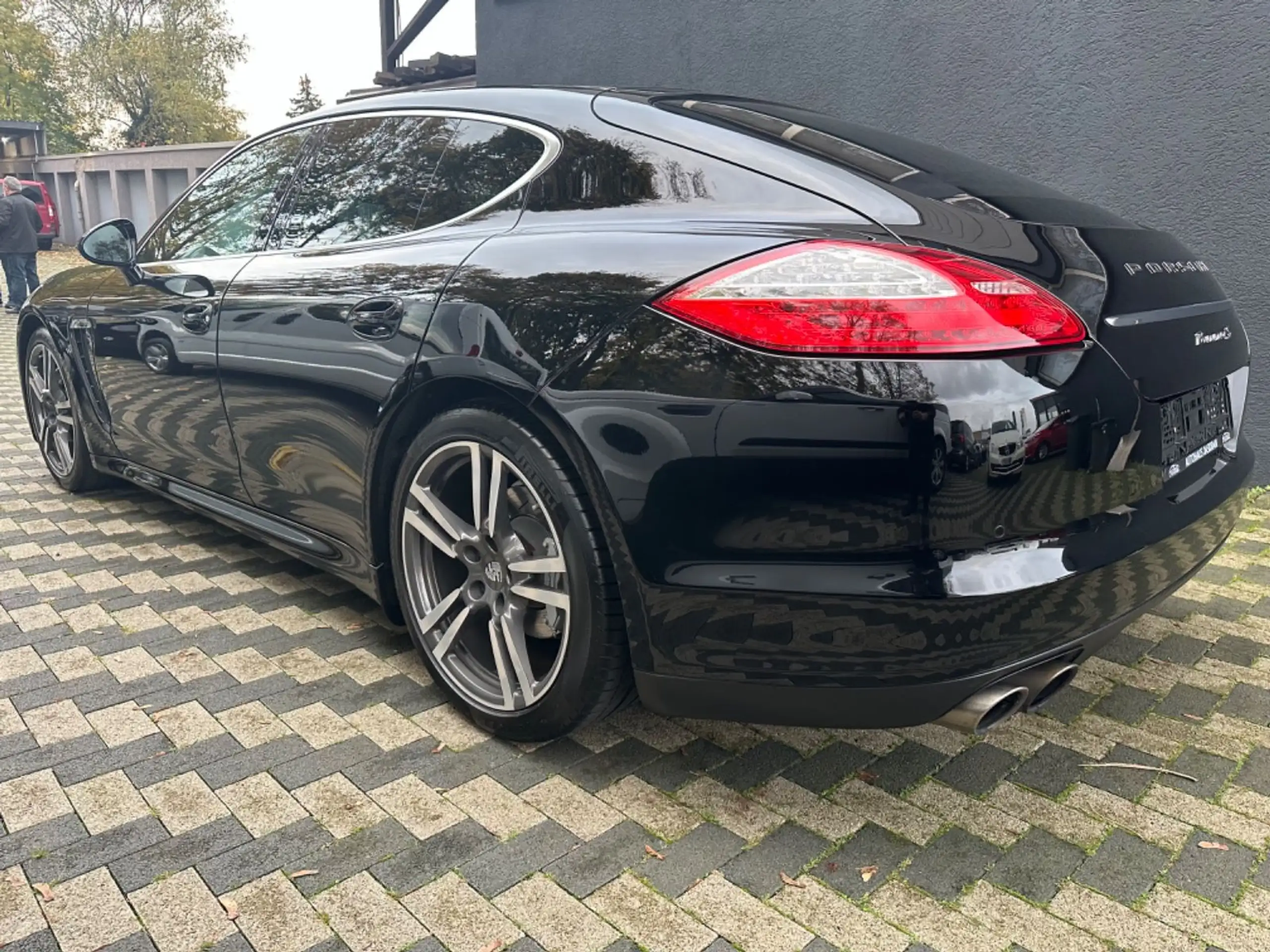 Porsche - Panamera