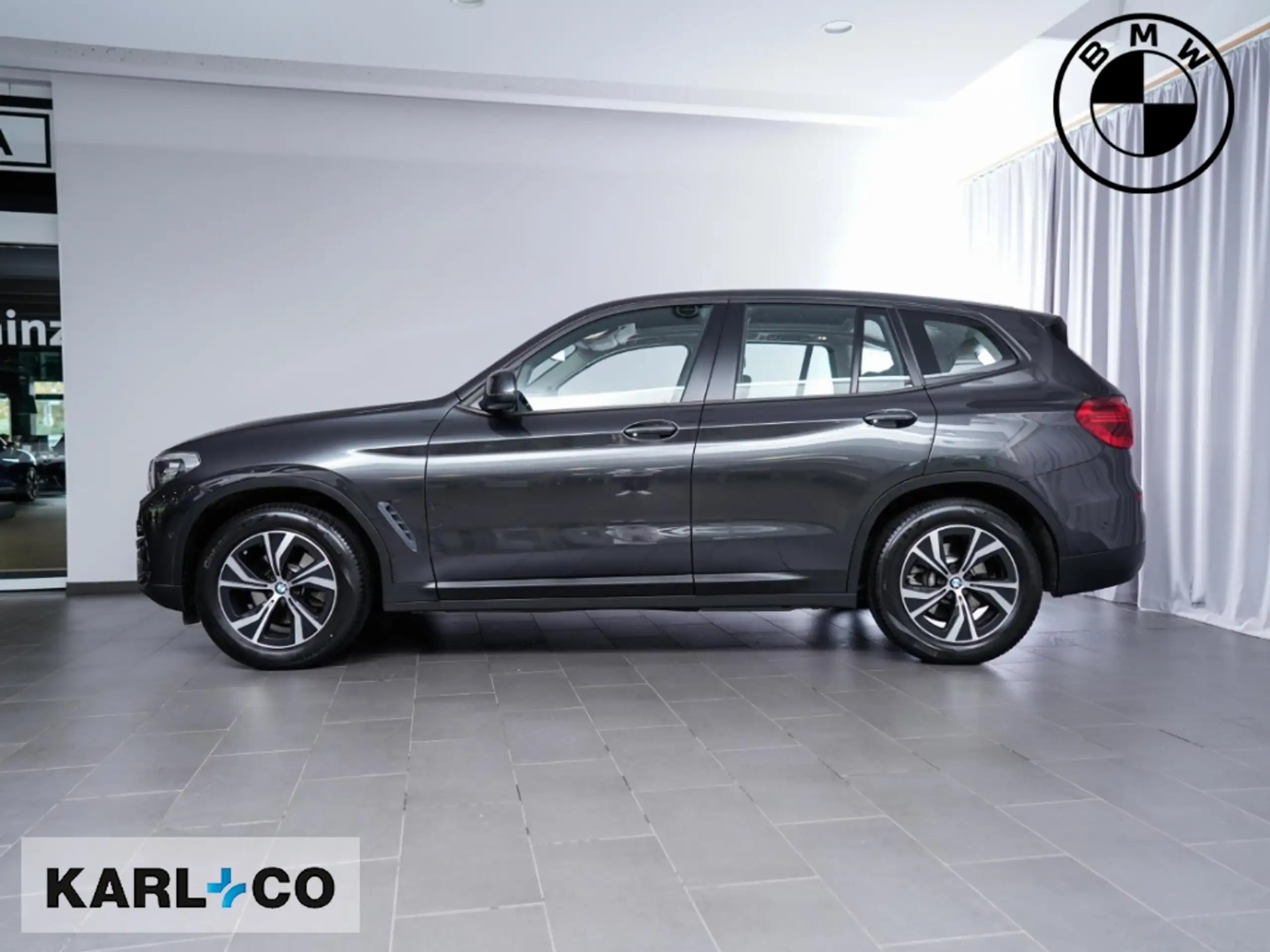 BMW - X3