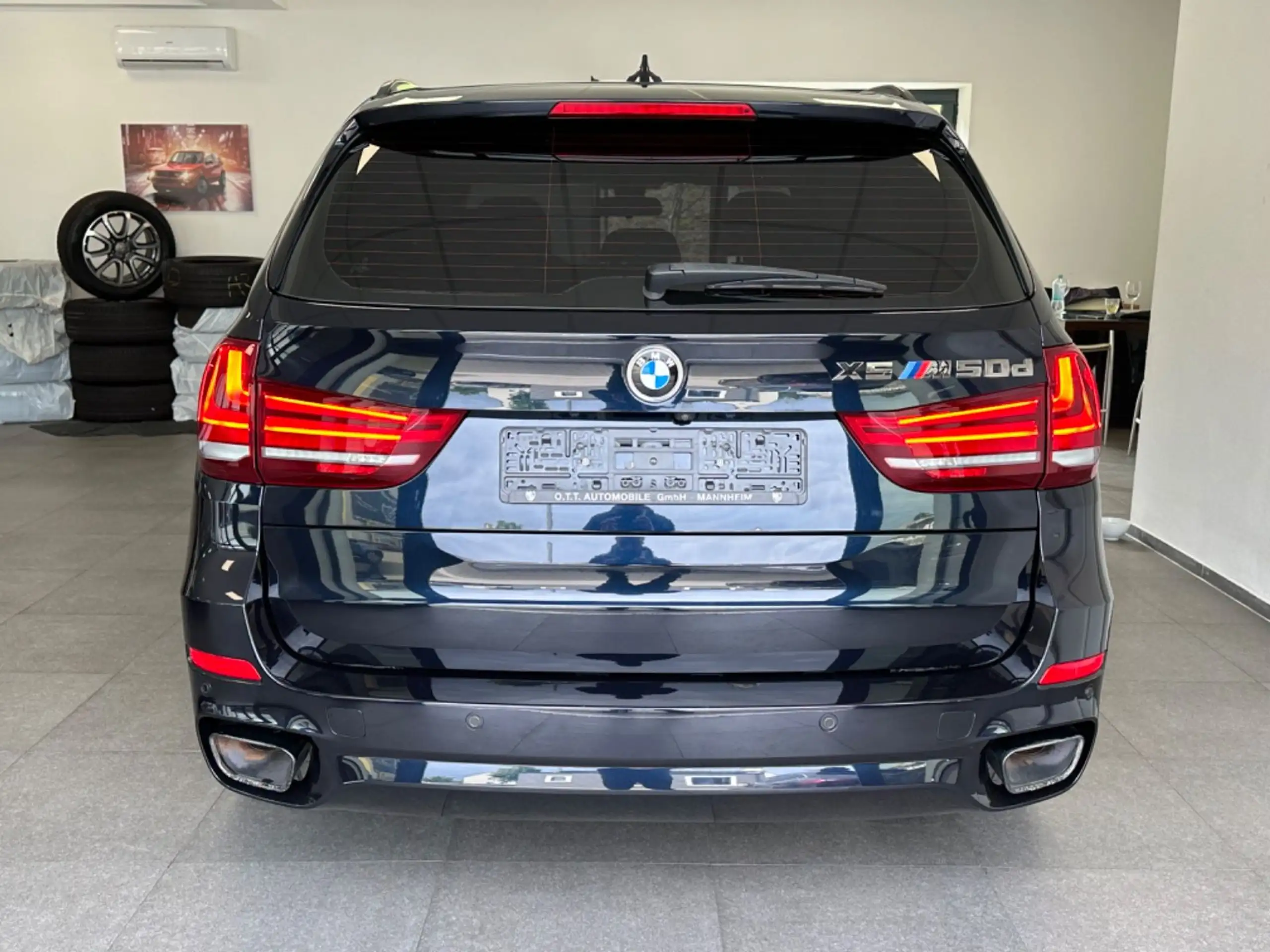 BMW - X5 M