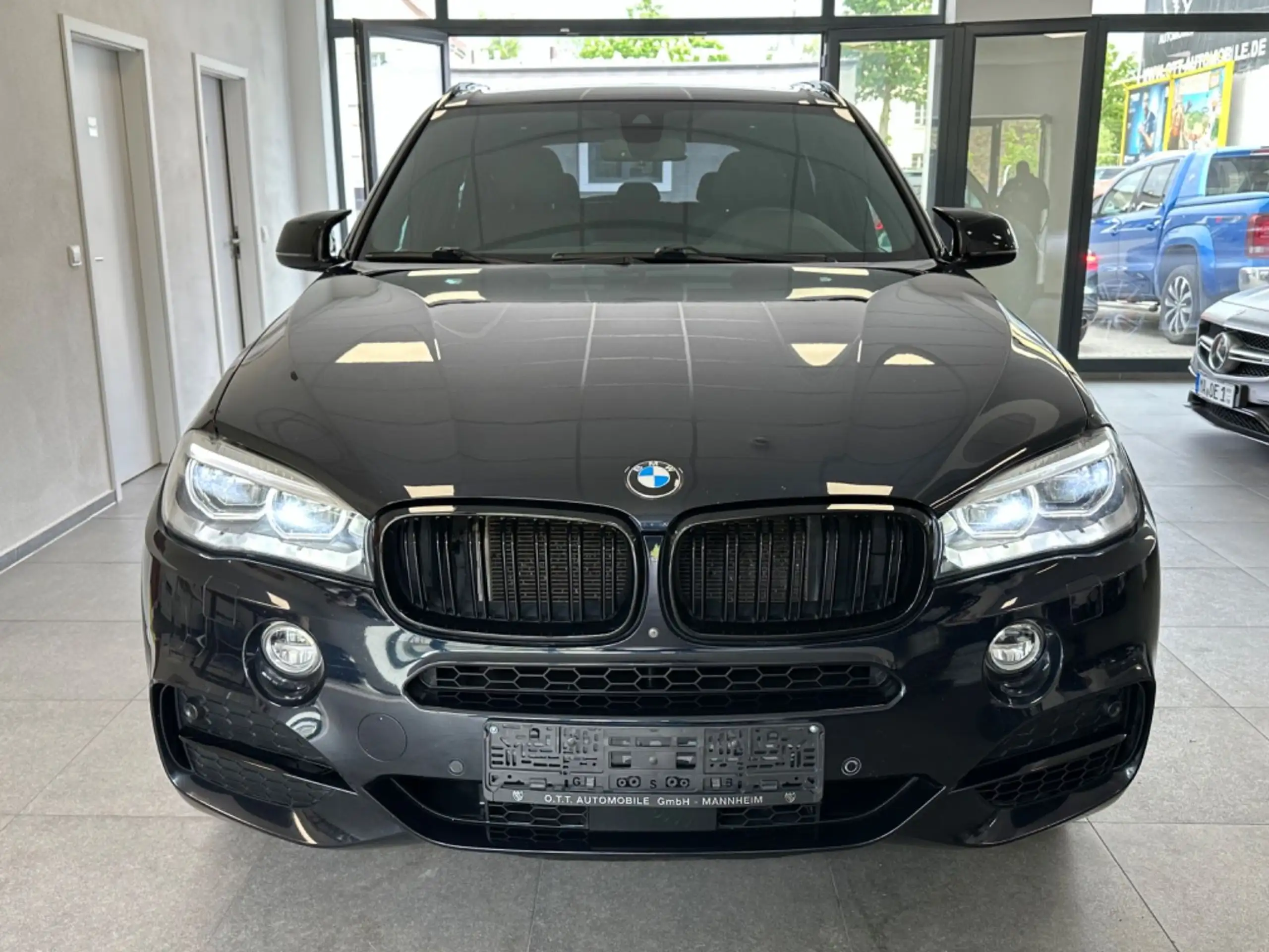 BMW - X5 M