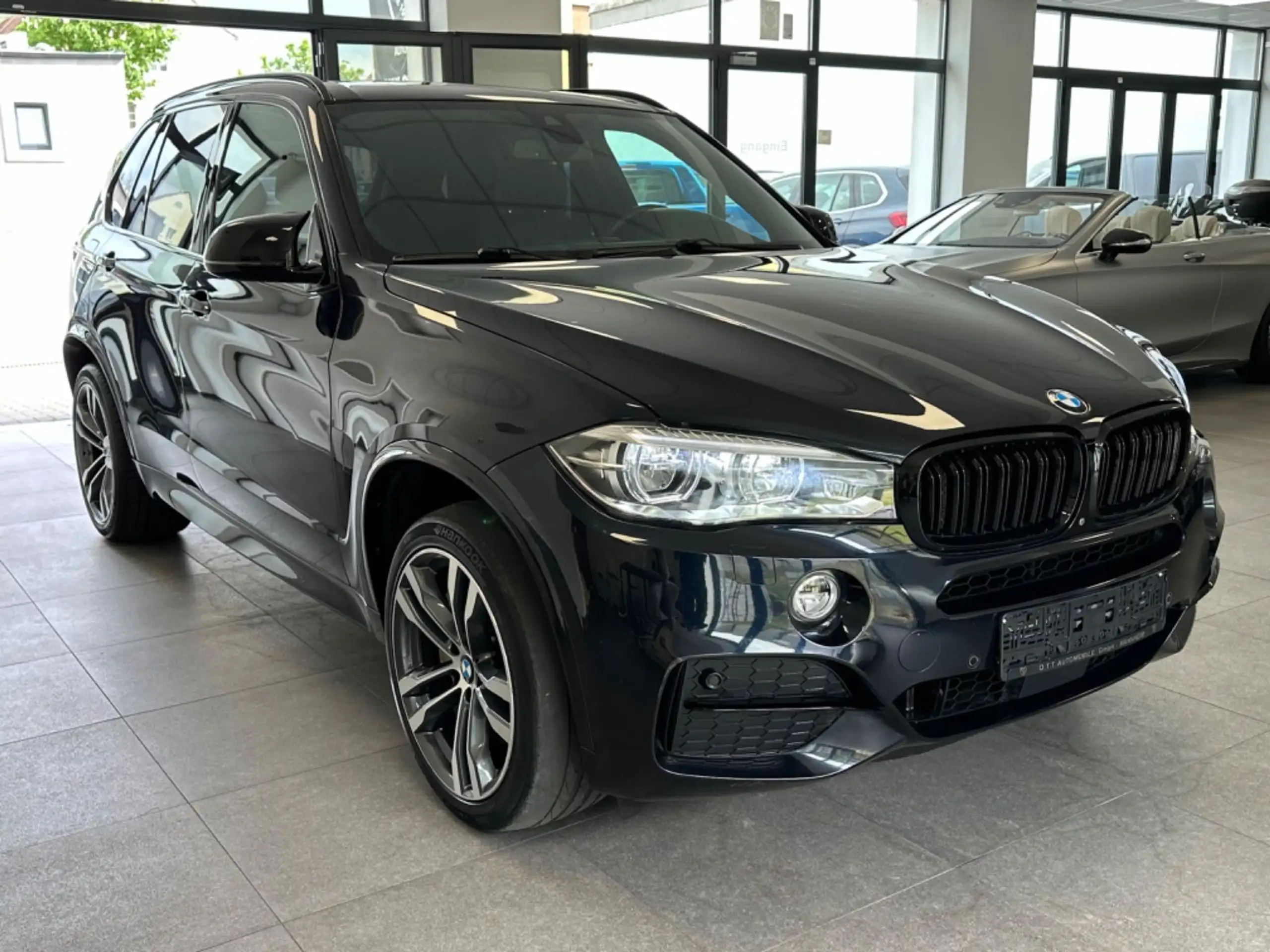 BMW - X5 M