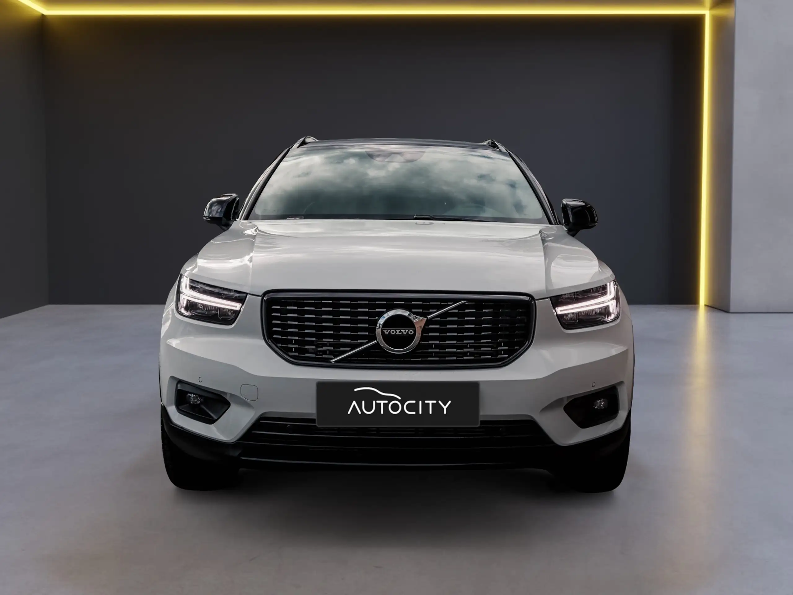 Volvo - XC40