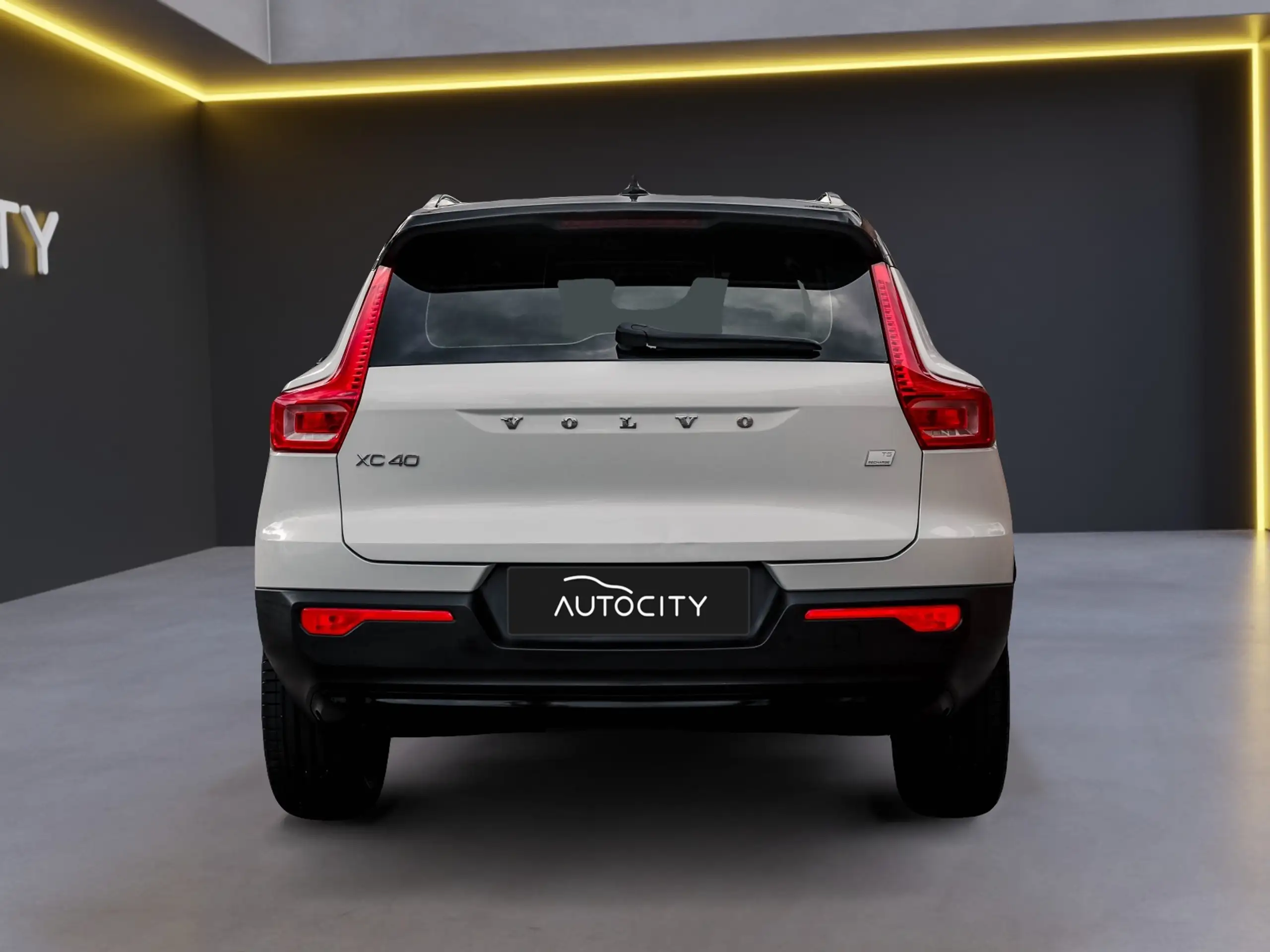 Volvo - XC40