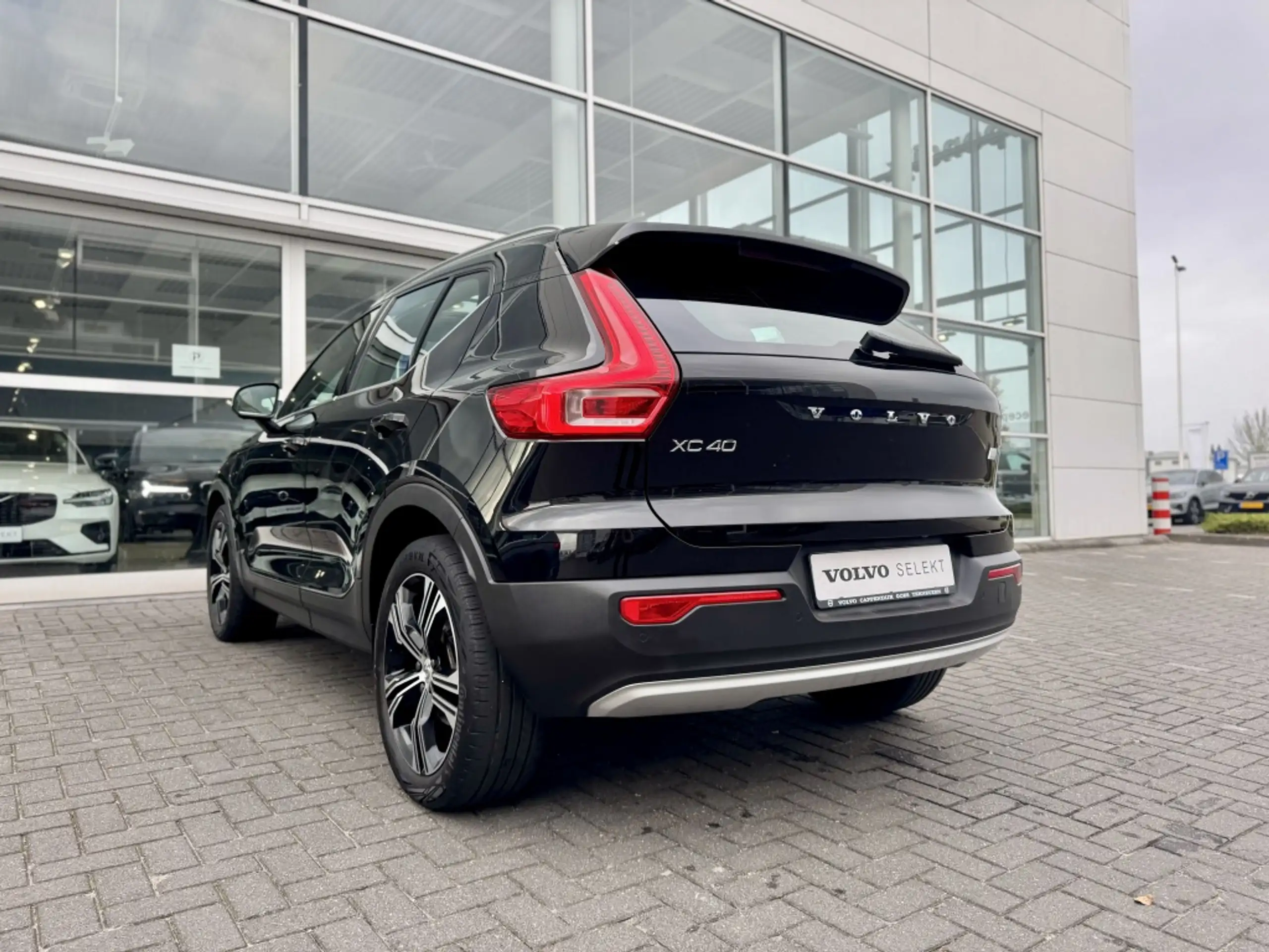 Volvo - XC40