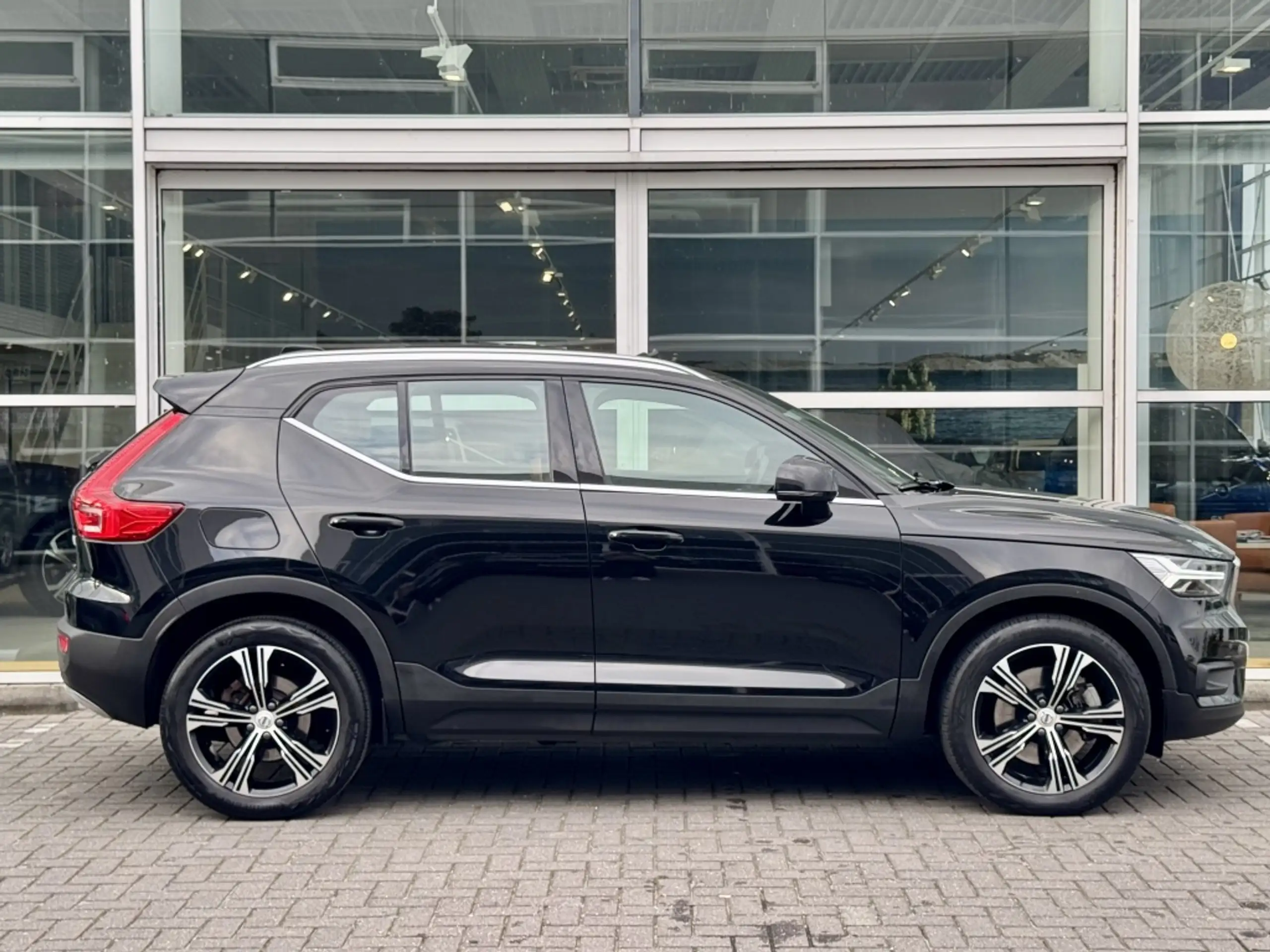 Volvo - XC40