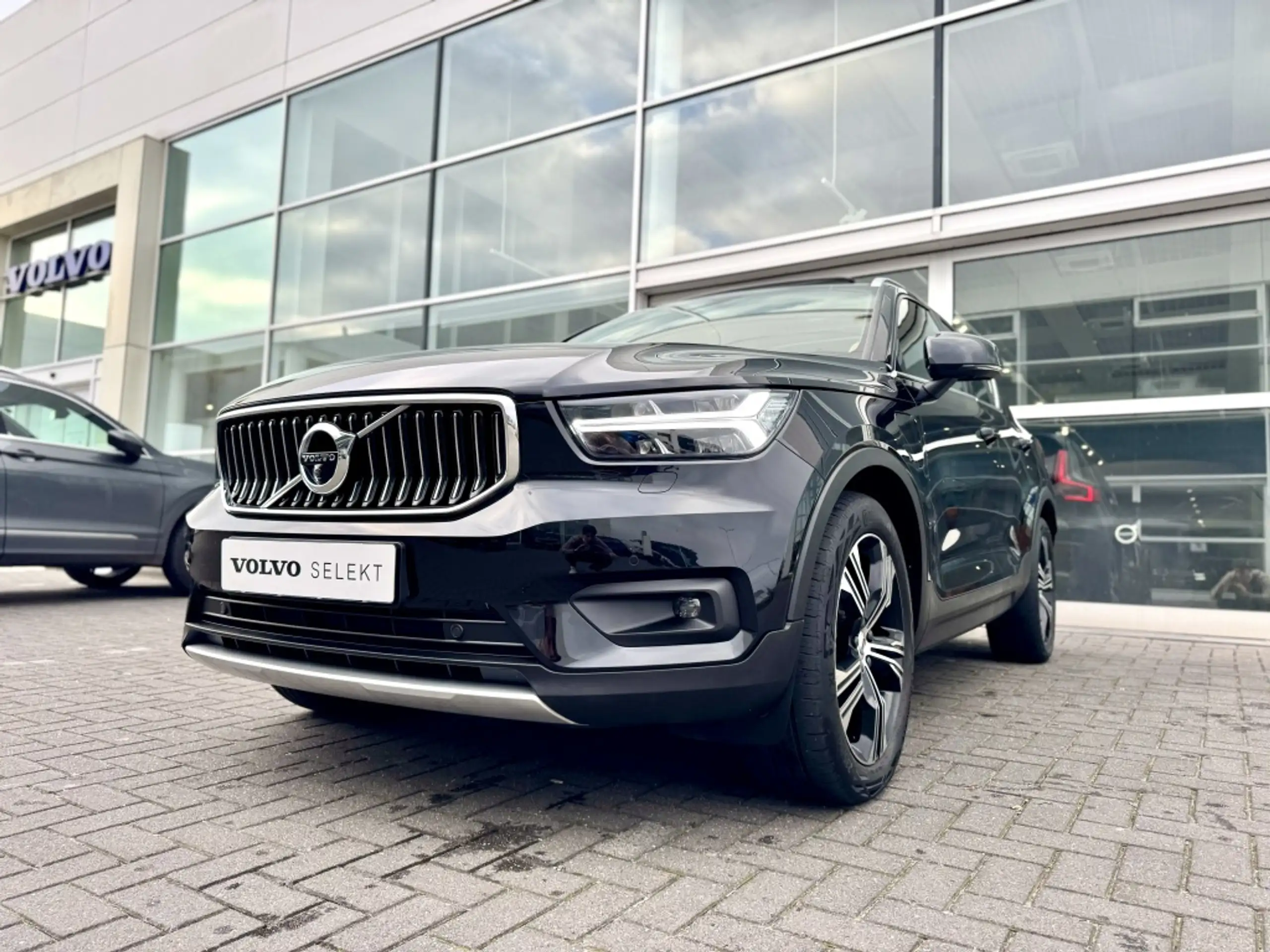 Volvo - XC40