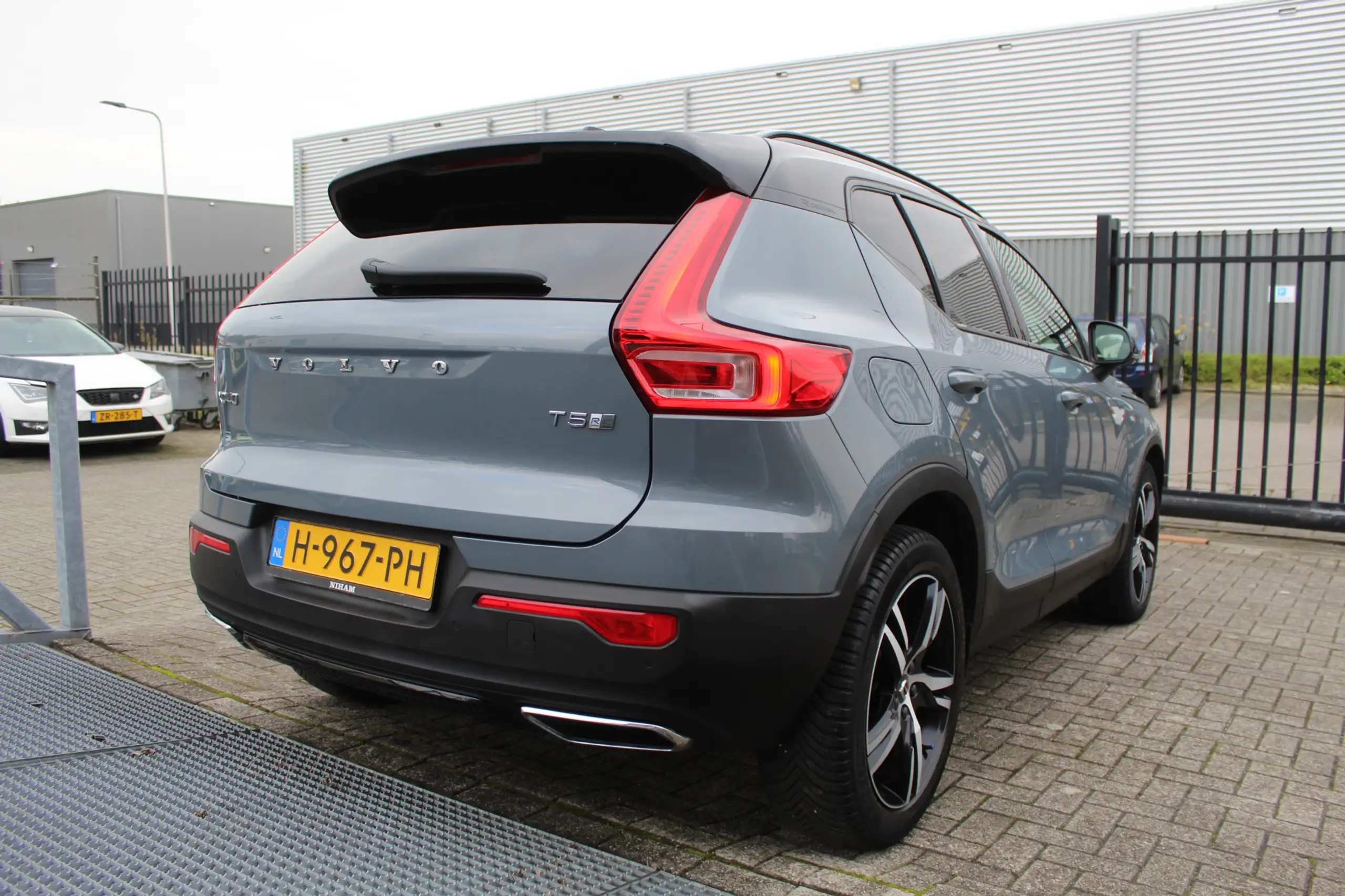 Volvo - XC40