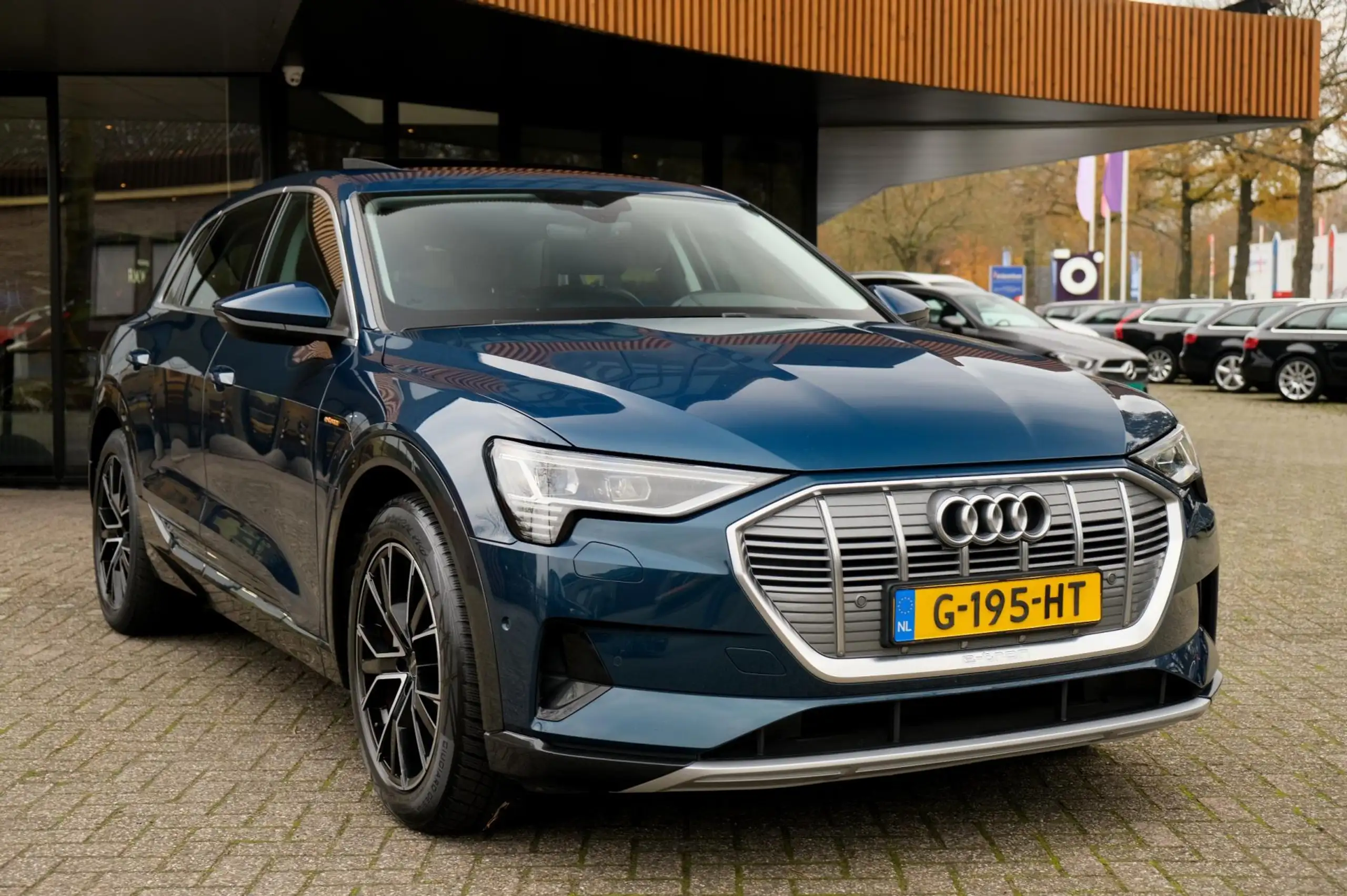 Audi - e-tron