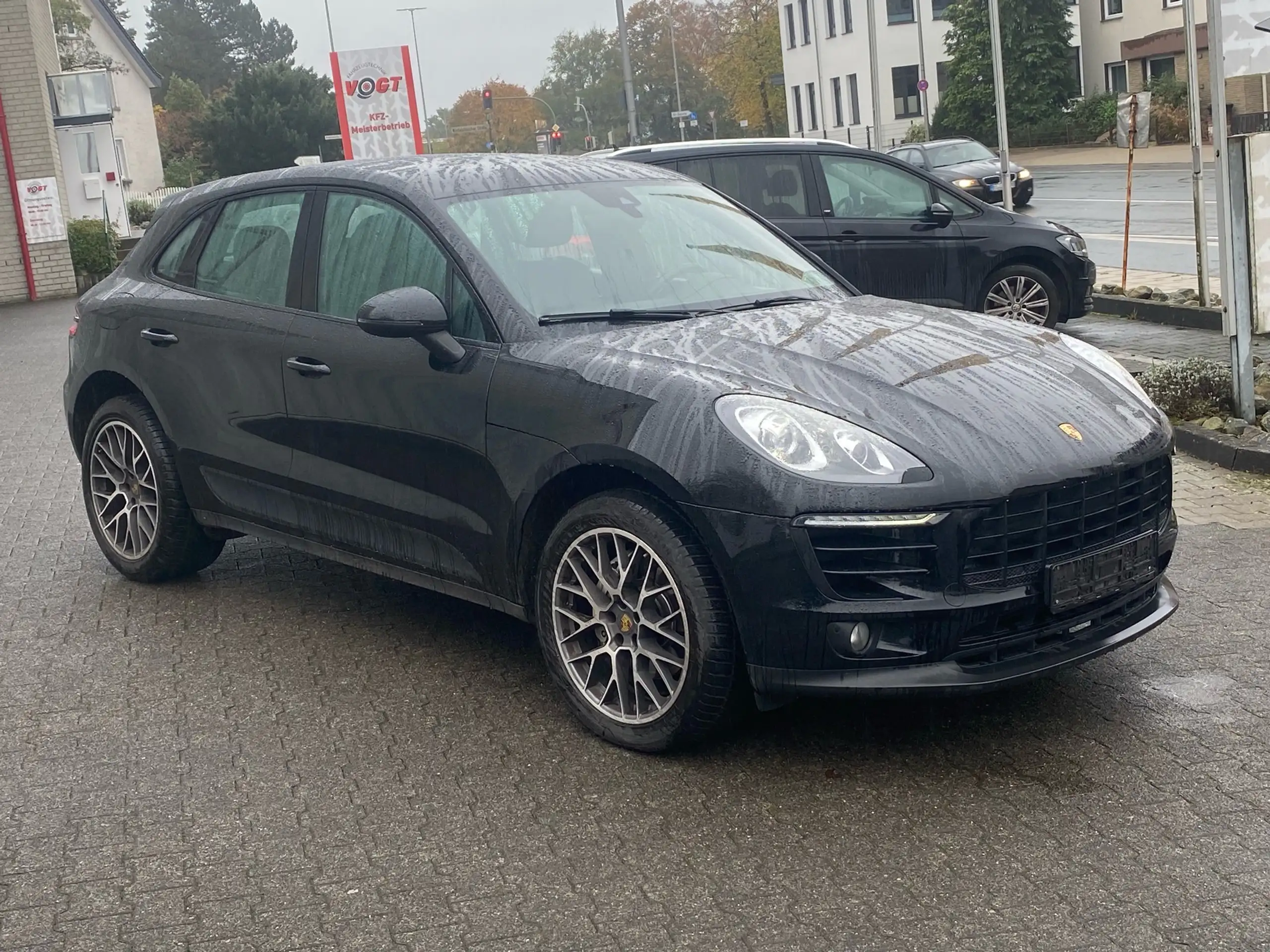 Porsche - Macan