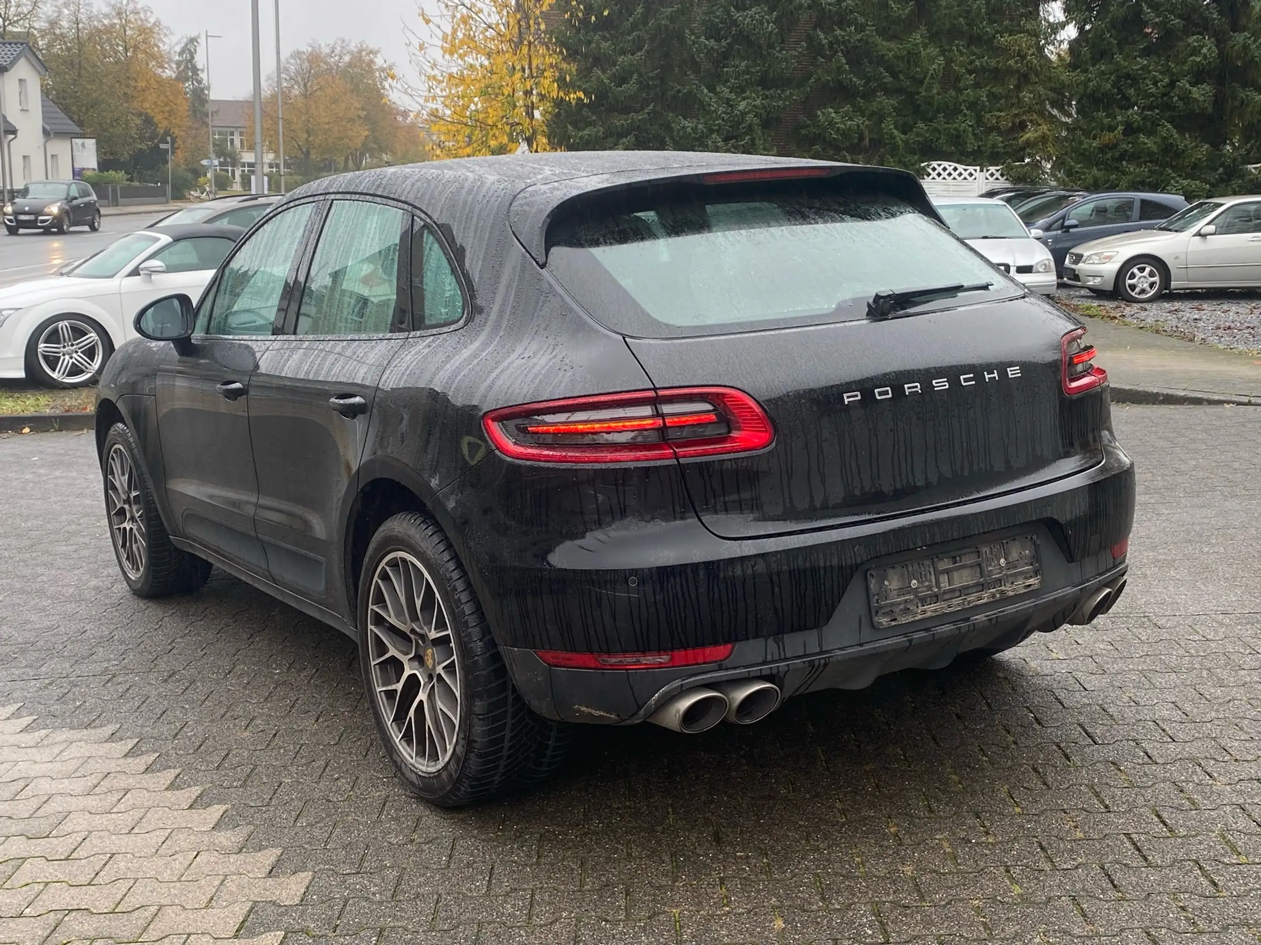 Porsche - Macan