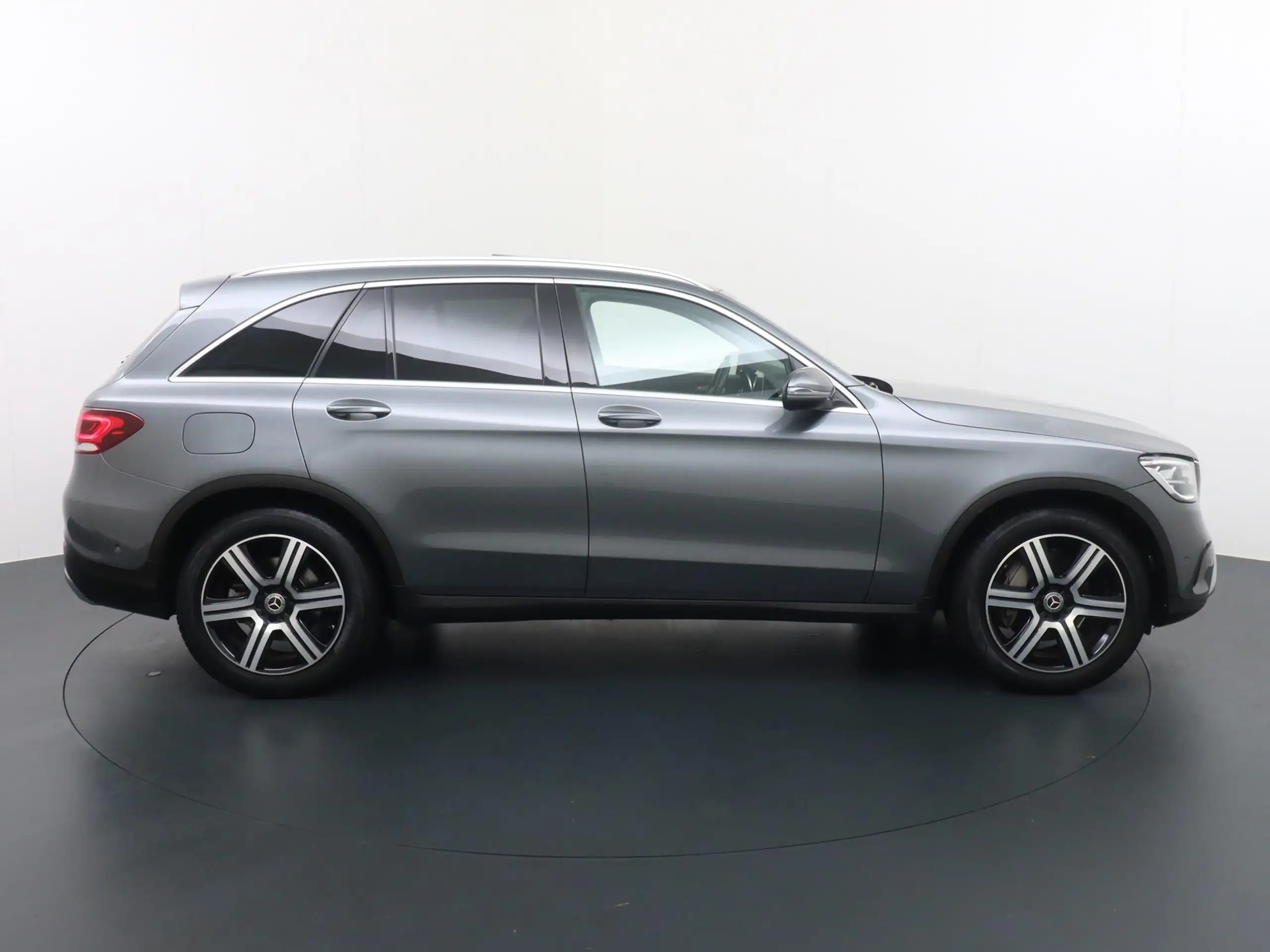 Mercedes-Benz - GLC 200