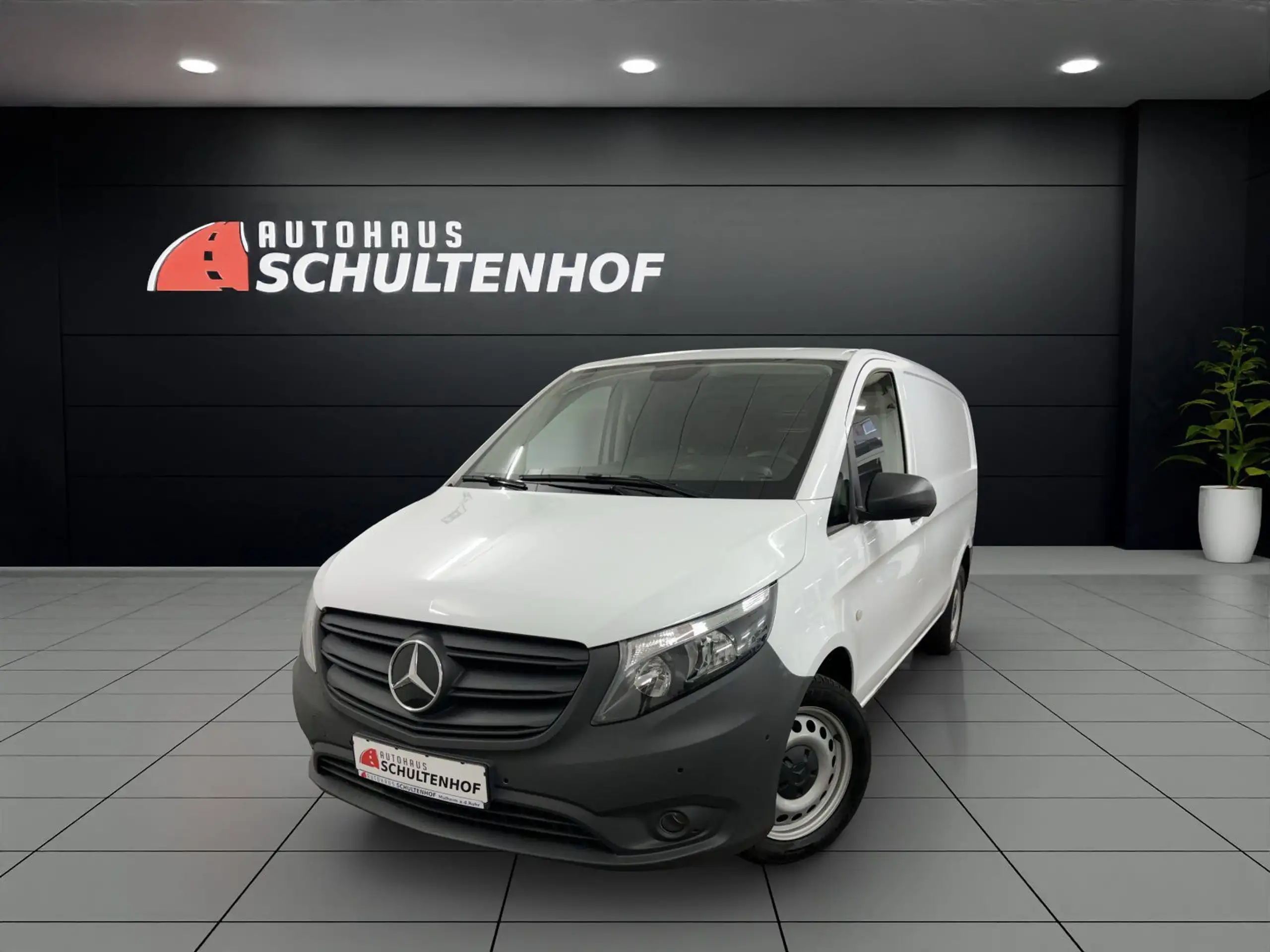 Mercedes-Benz - Vito