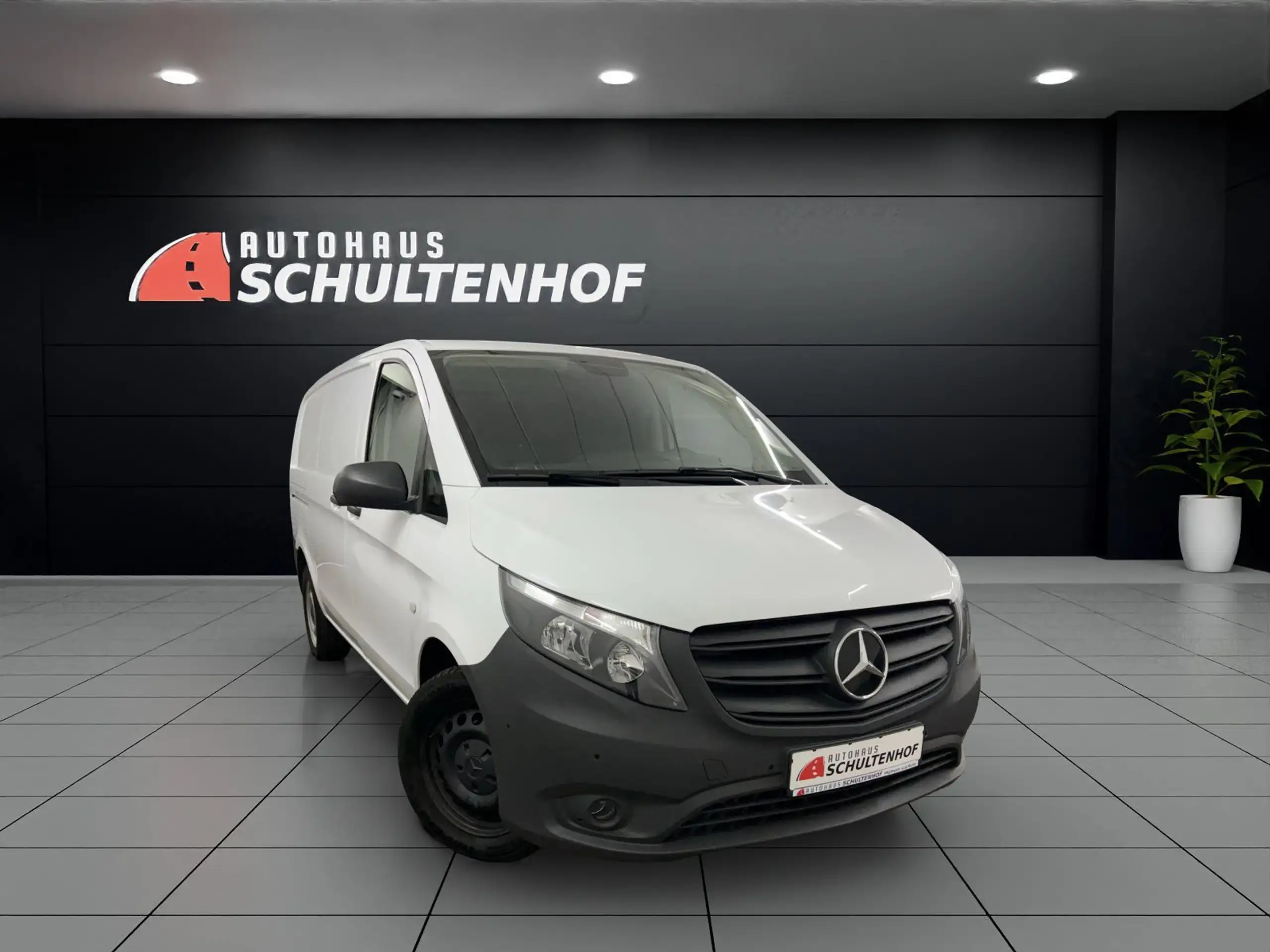 Mercedes-Benz - Vito