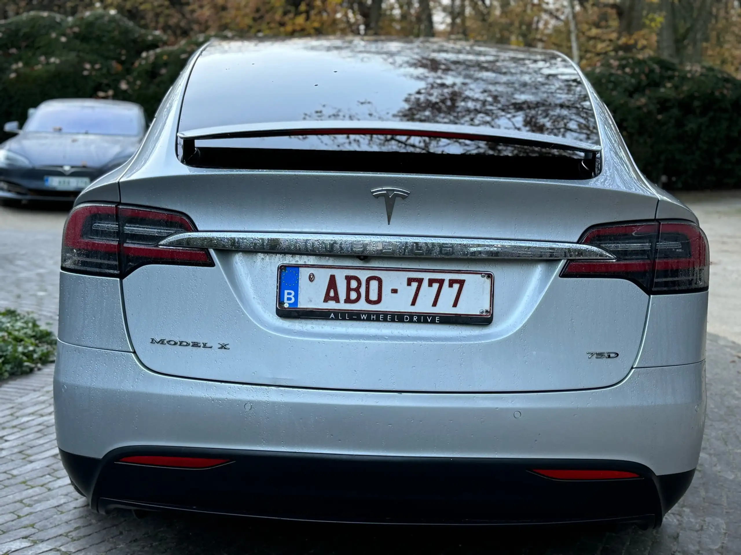 Tesla - Model X