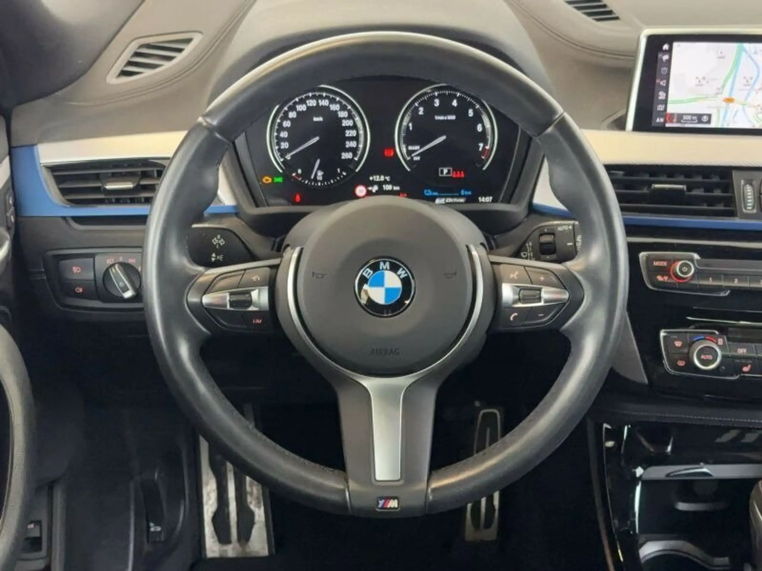 BMW - X2