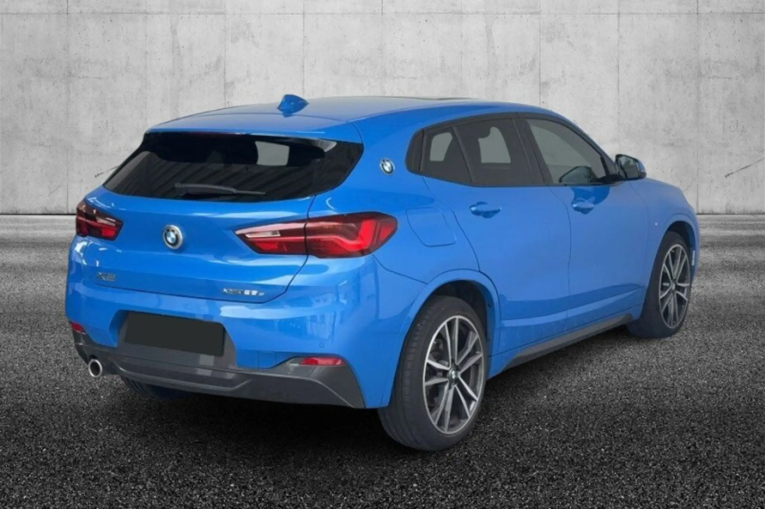 BMW - X2