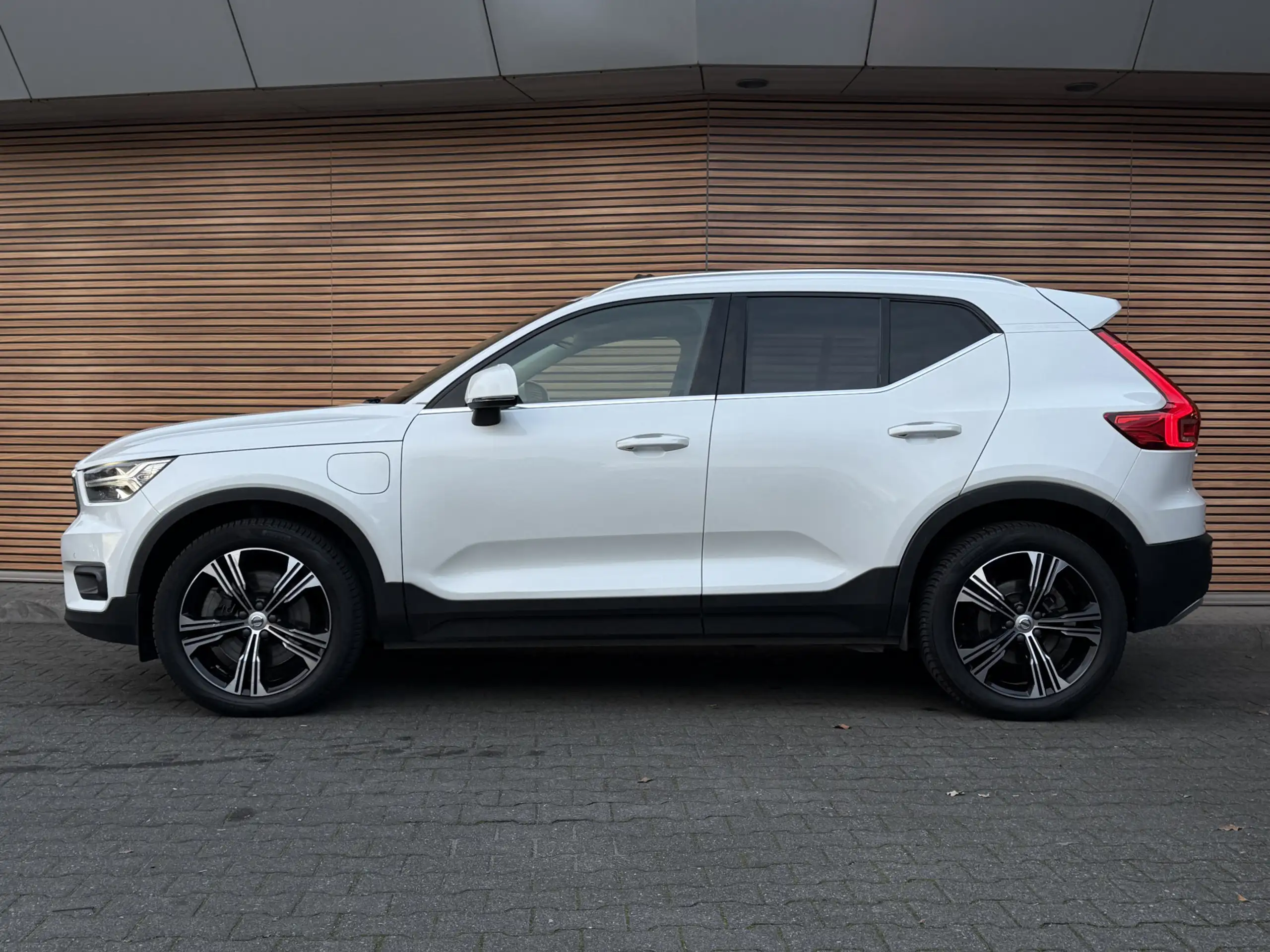 Volvo - XC40