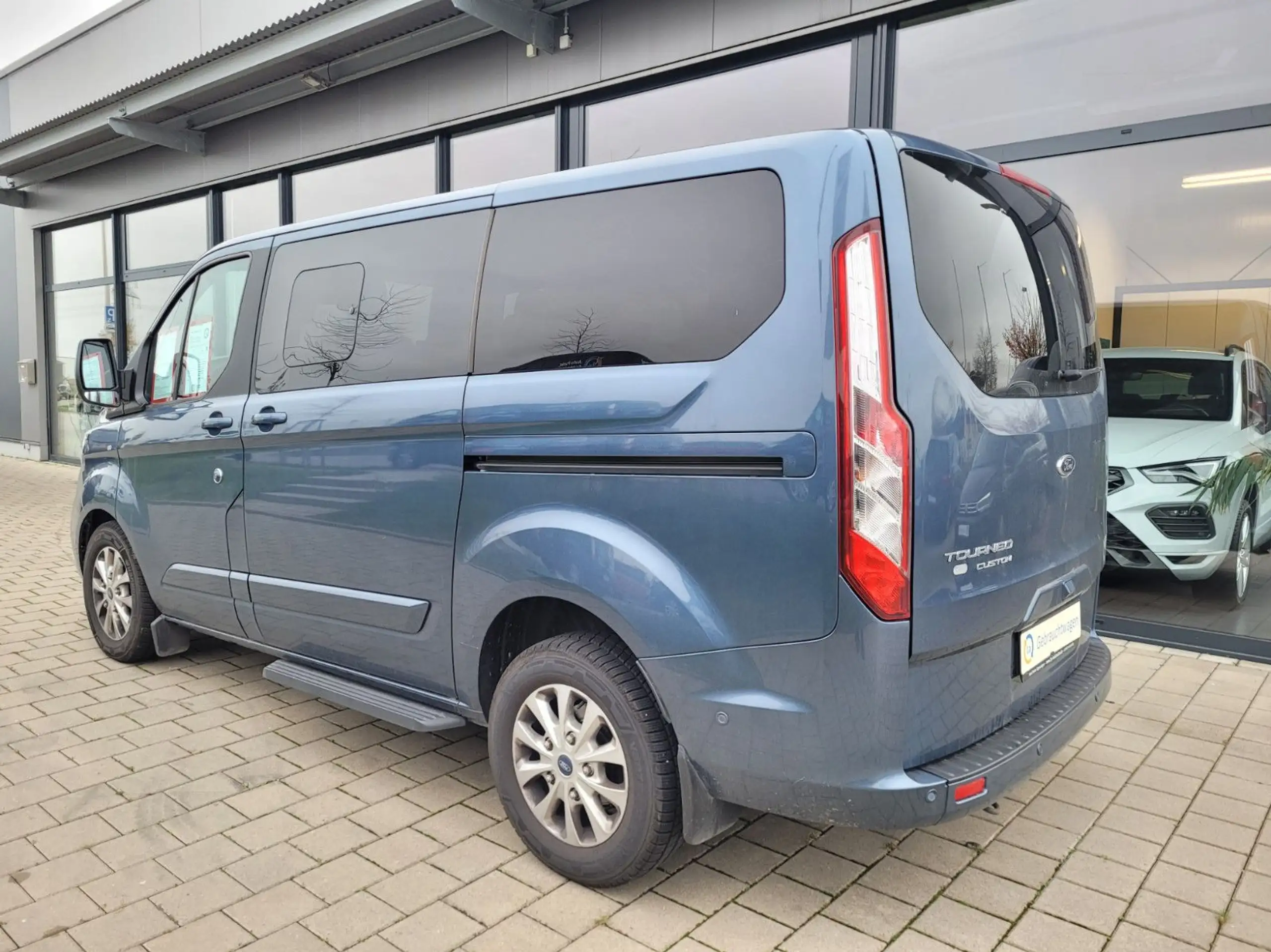 Ford - Tourneo Custom