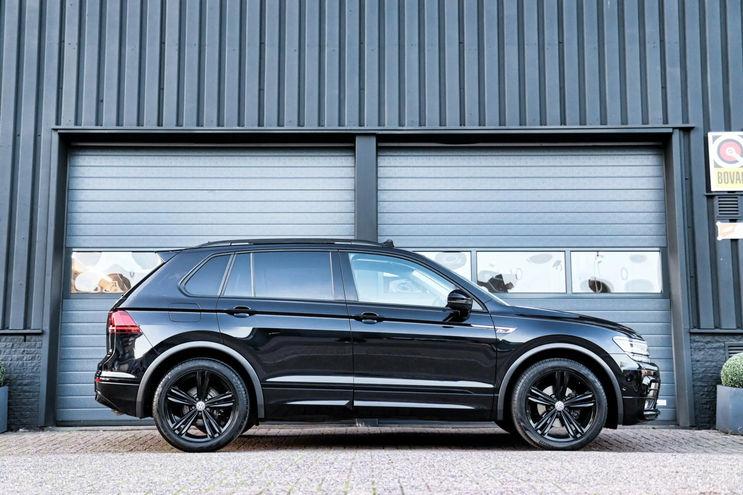 Volkswagen - Tiguan