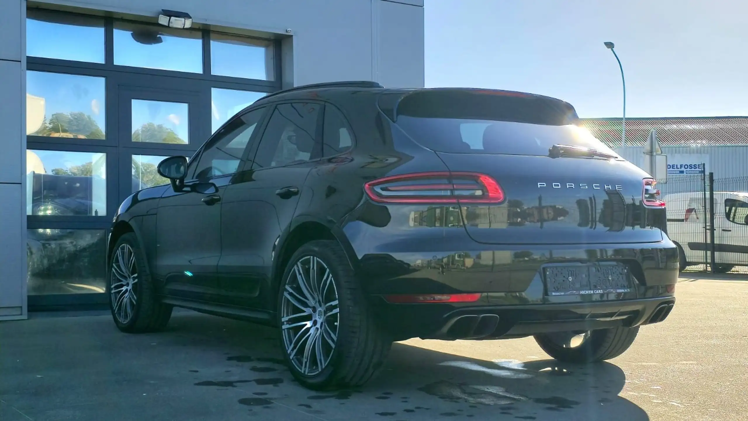 Porsche - Macan