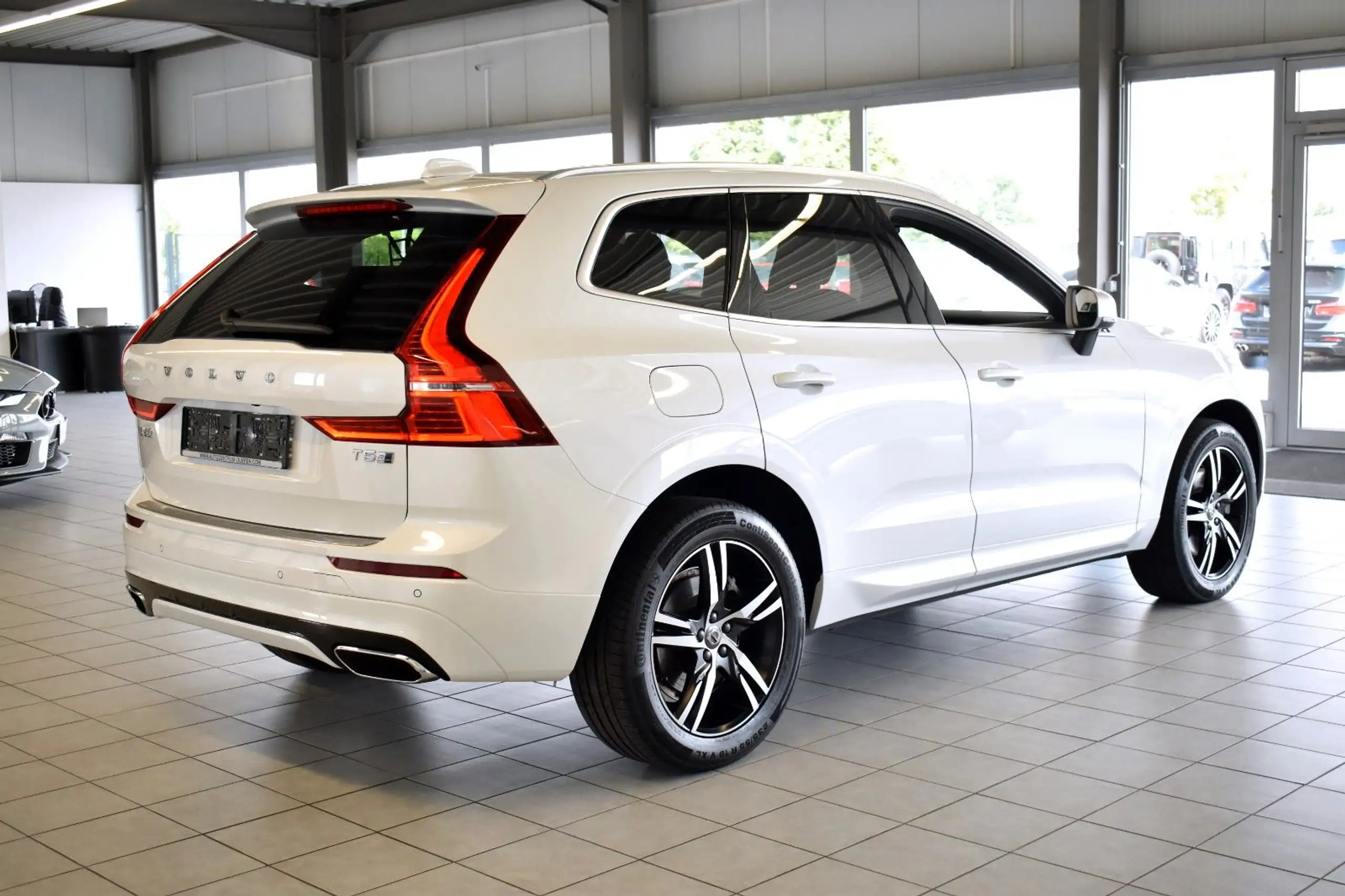 Volvo - XC60