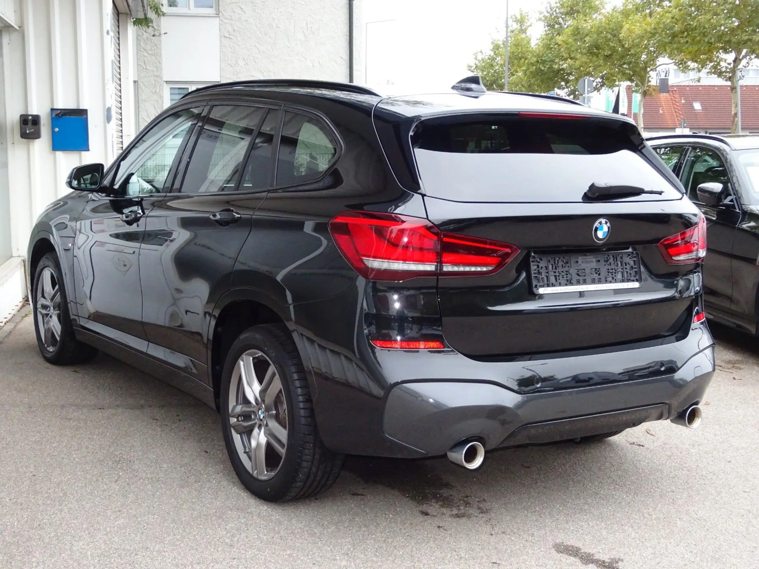 BMW - X1