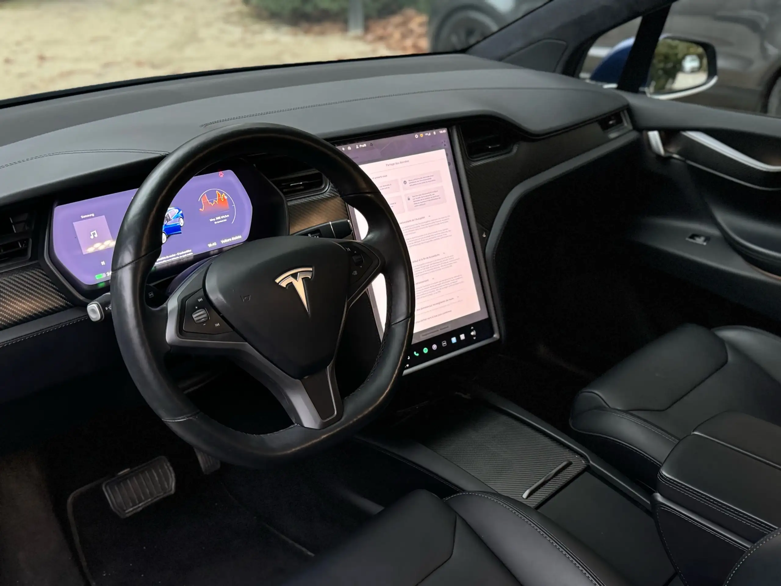 Tesla - Model X