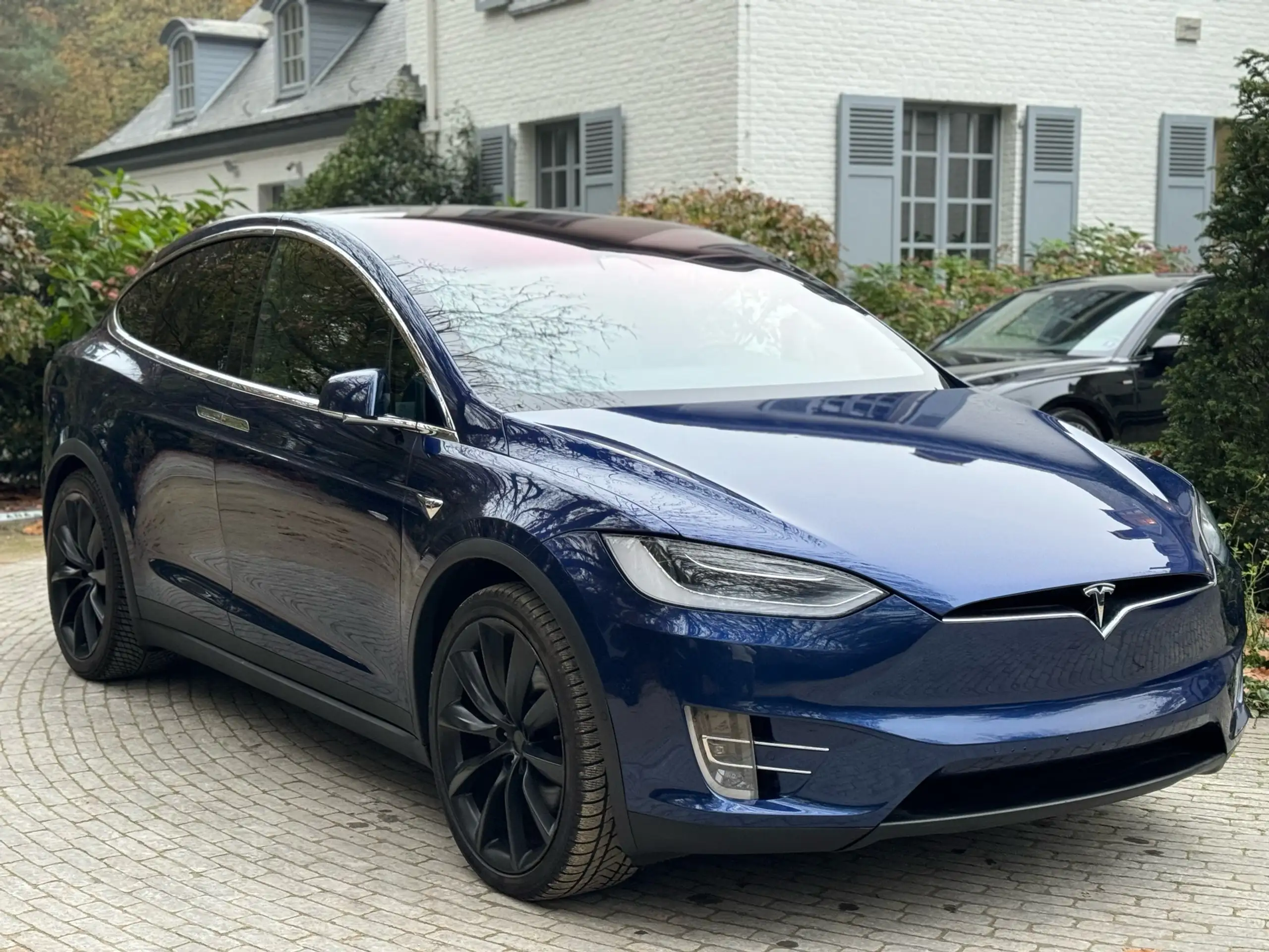 Tesla - Model X