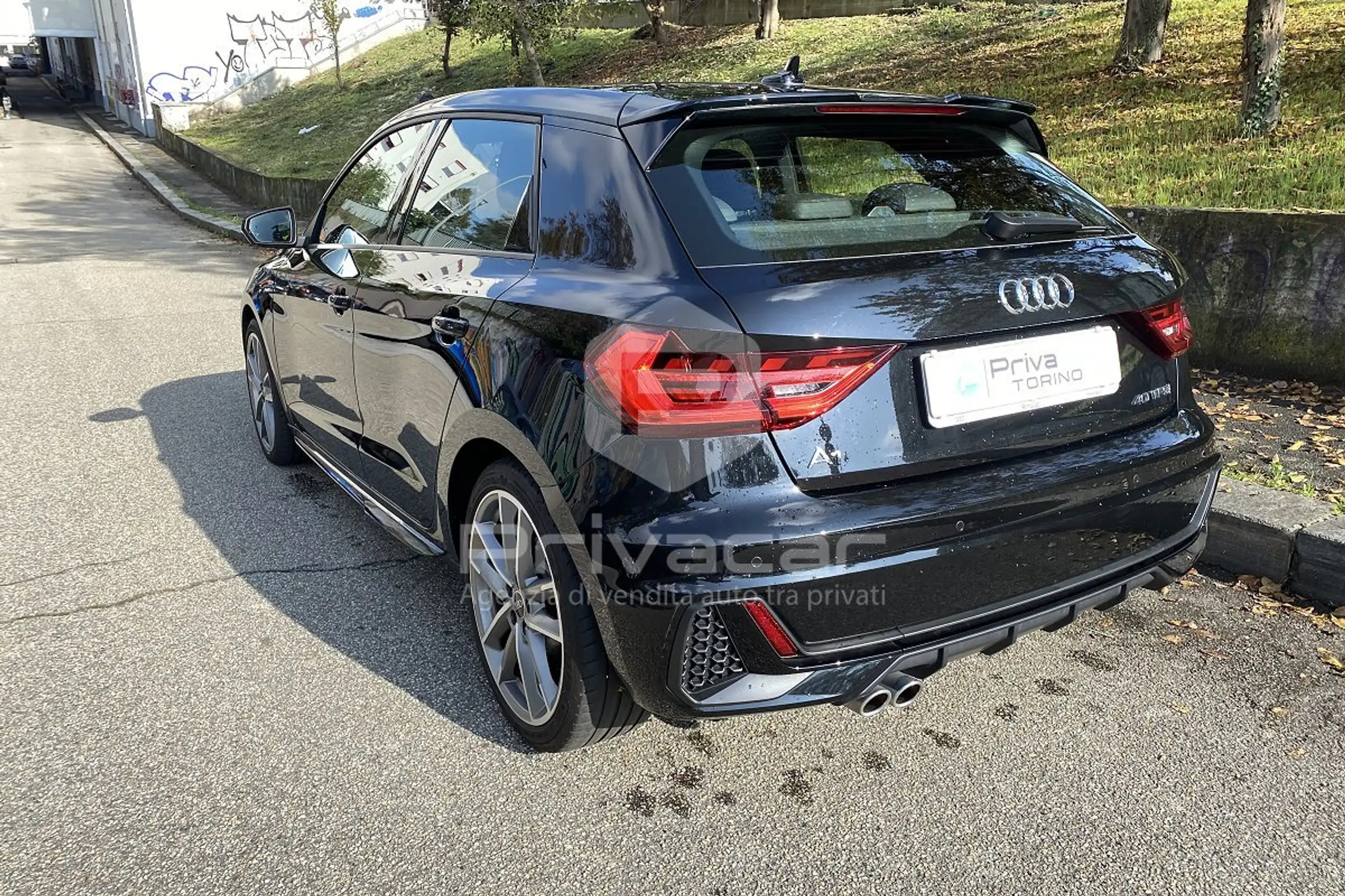 Audi - A1