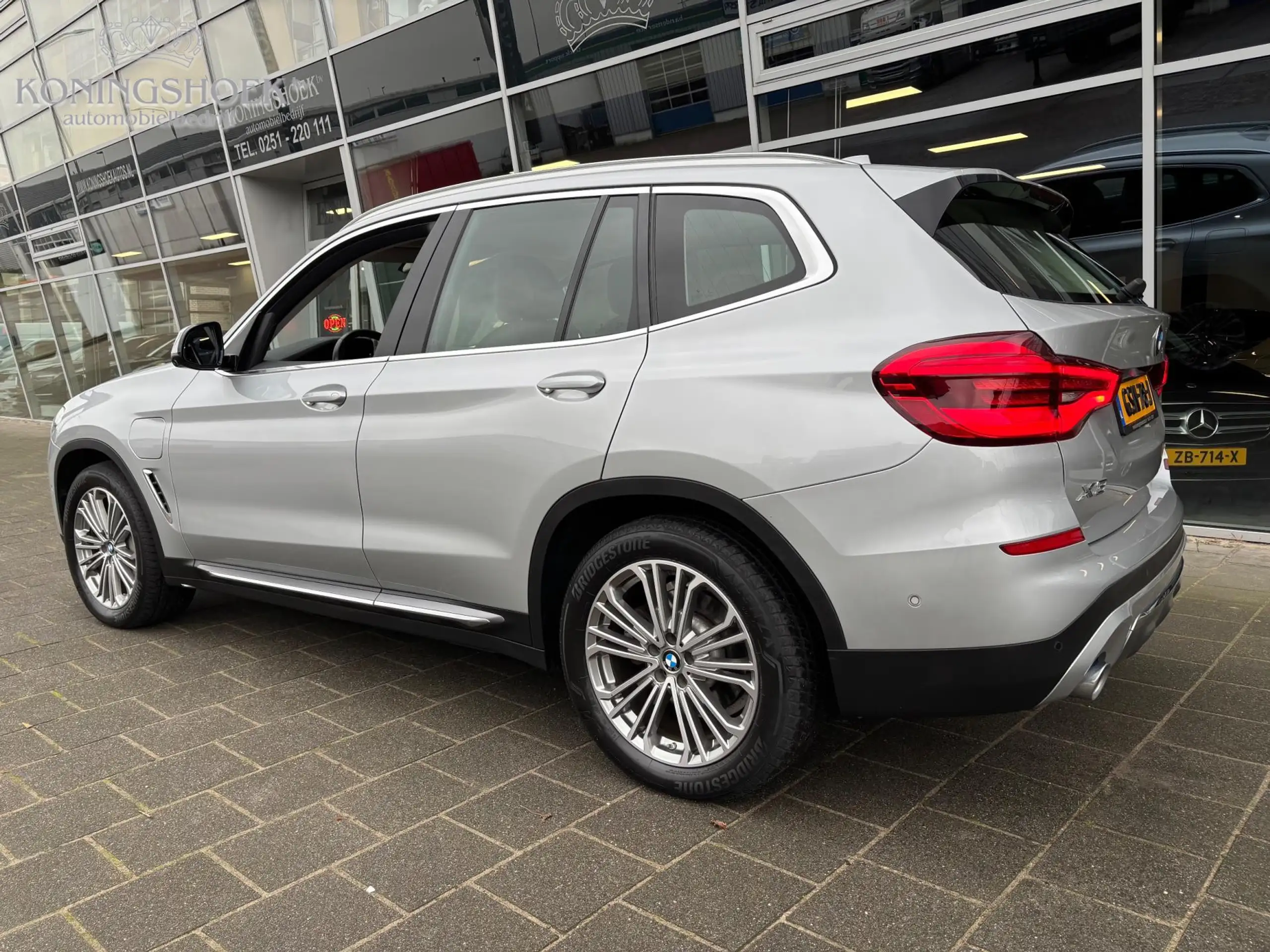 BMW - X3