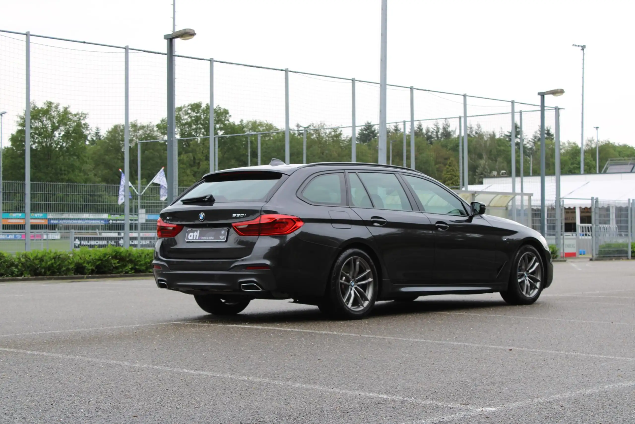 BMW - 530