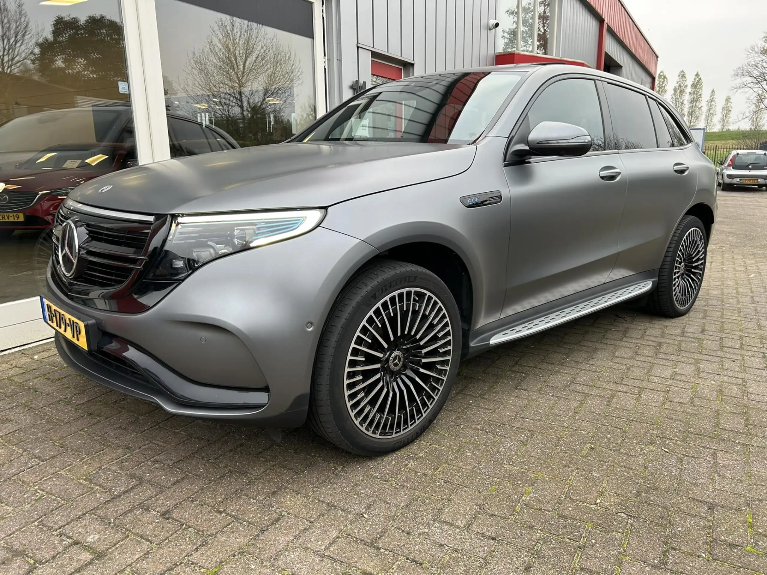 Mercedes-Benz - EQC 400