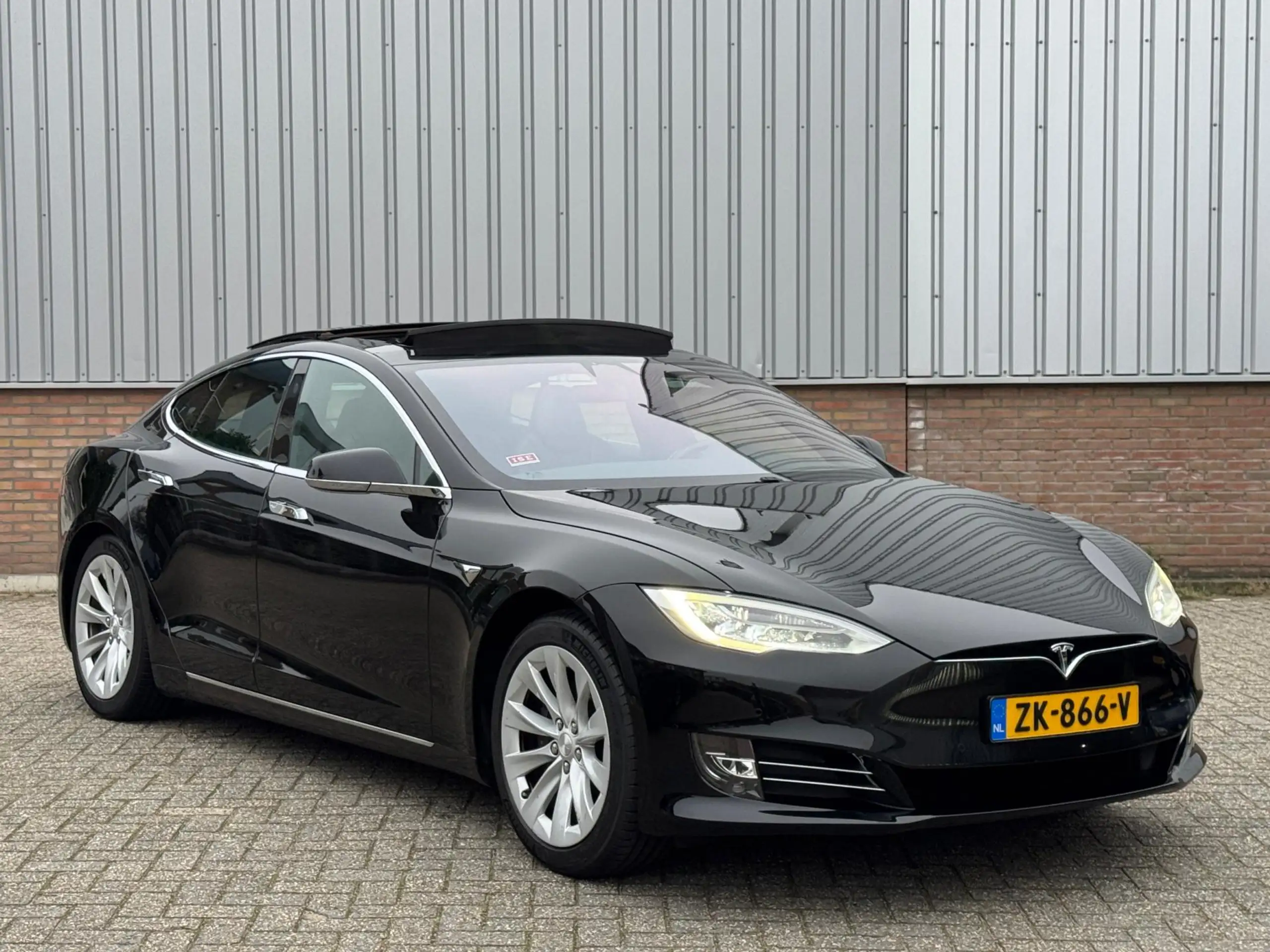 Tesla - Model S