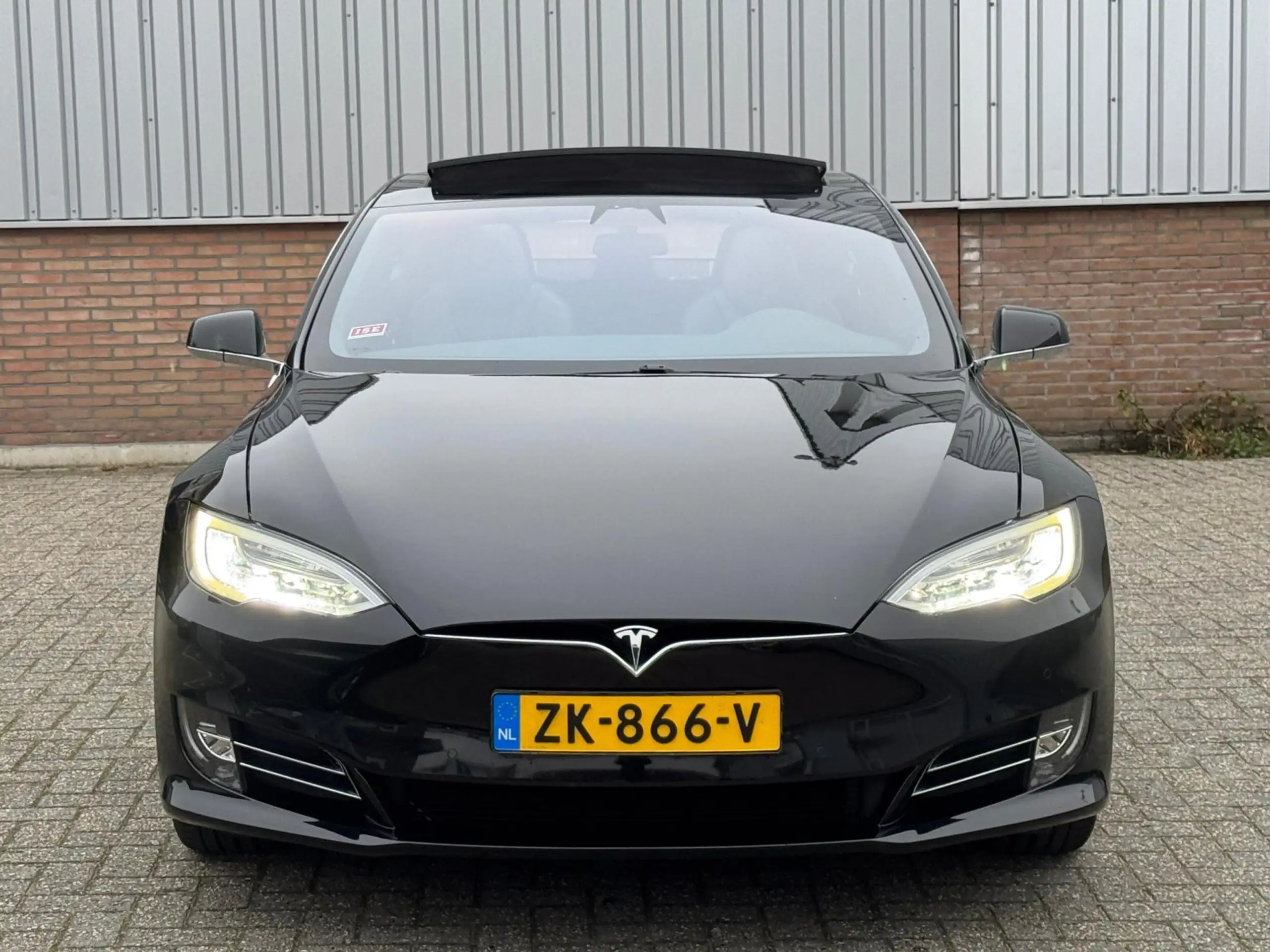 Tesla - Model S