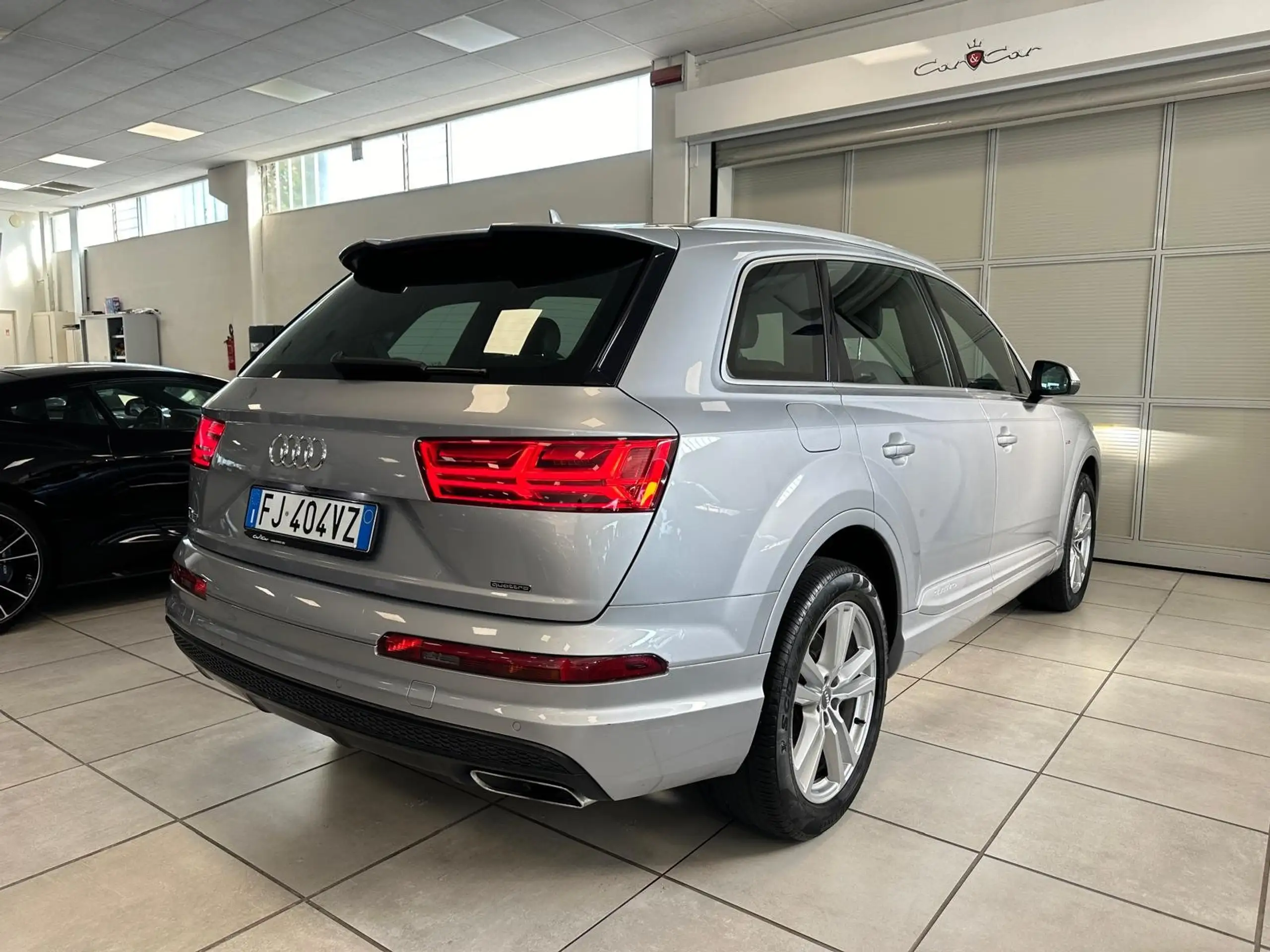 Audi - Q7