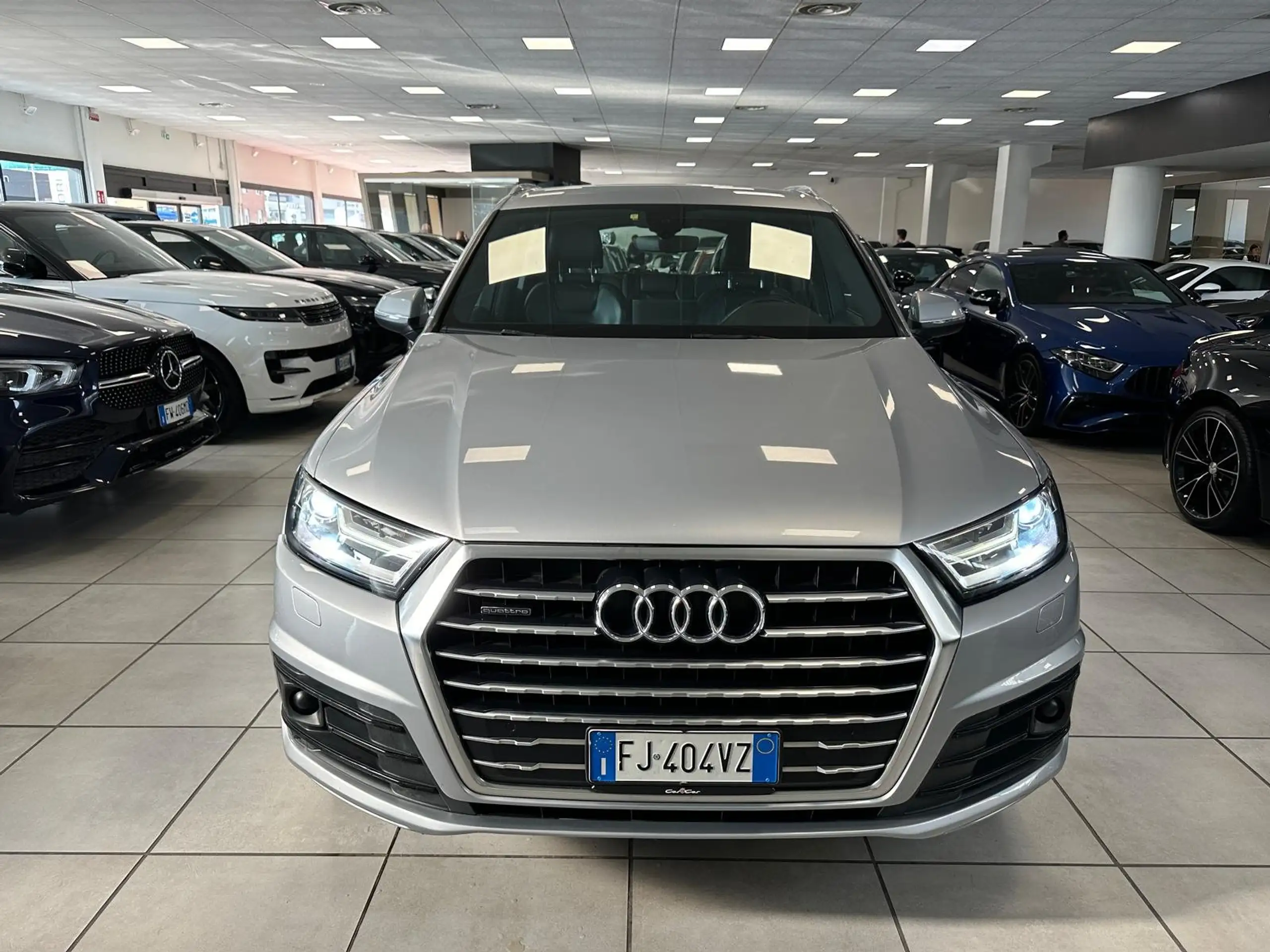 Audi - Q7