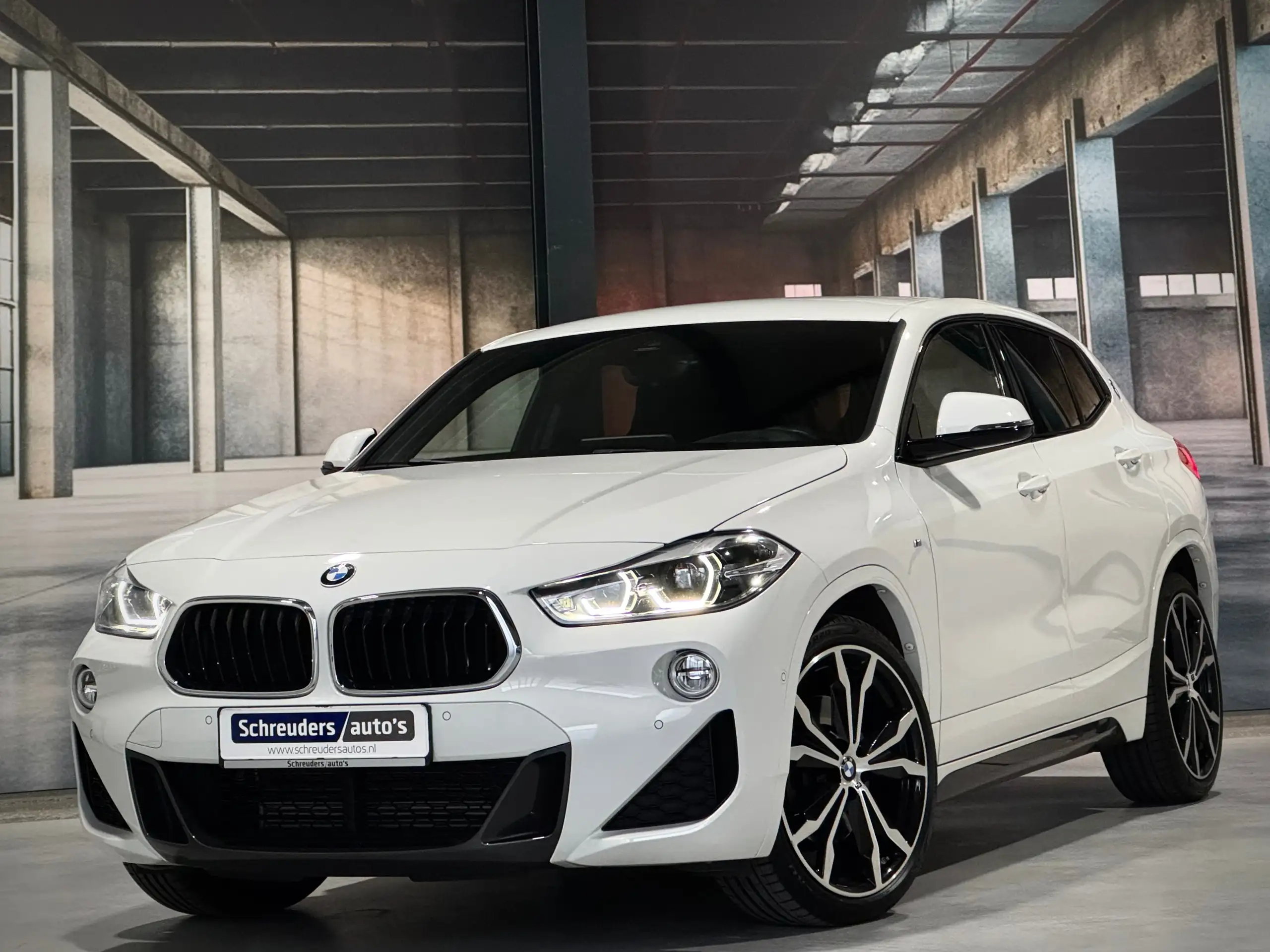 BMW - X2