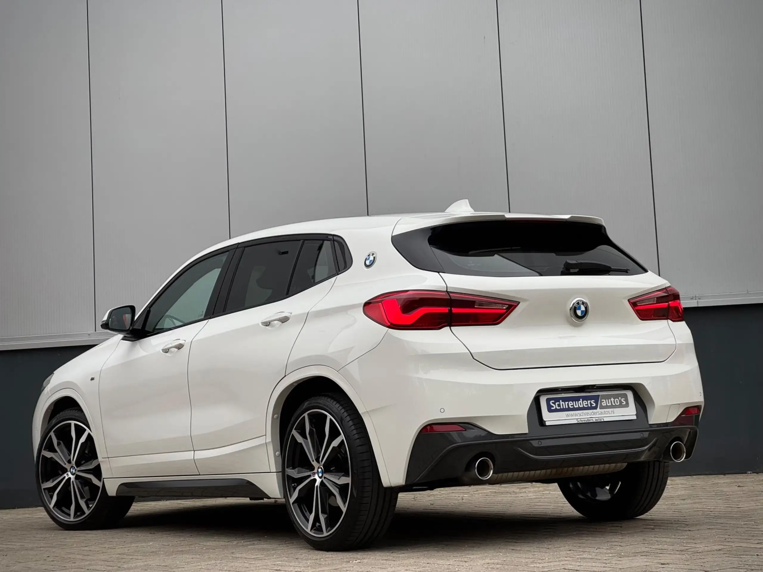 BMW - X2