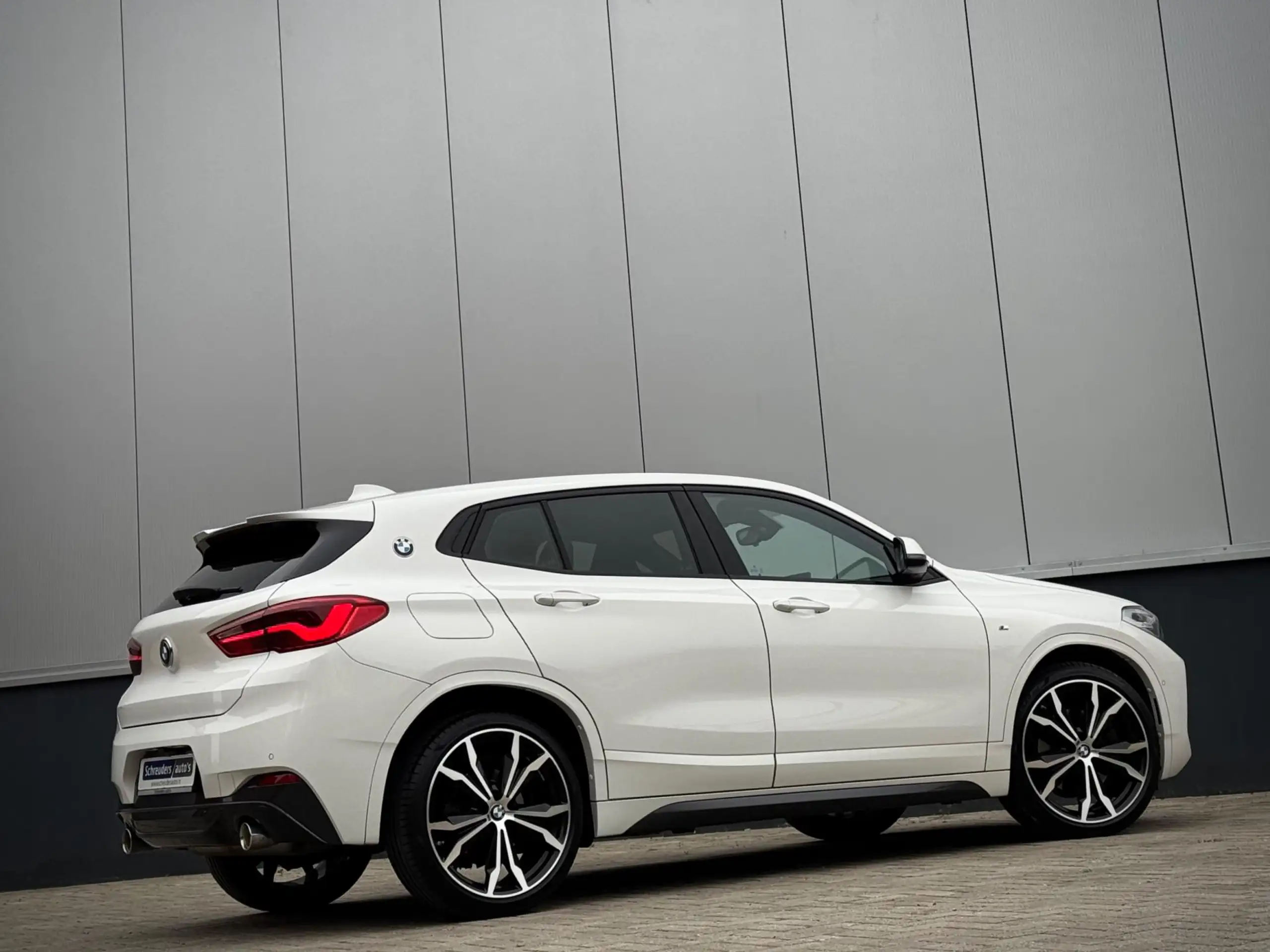 BMW - X2